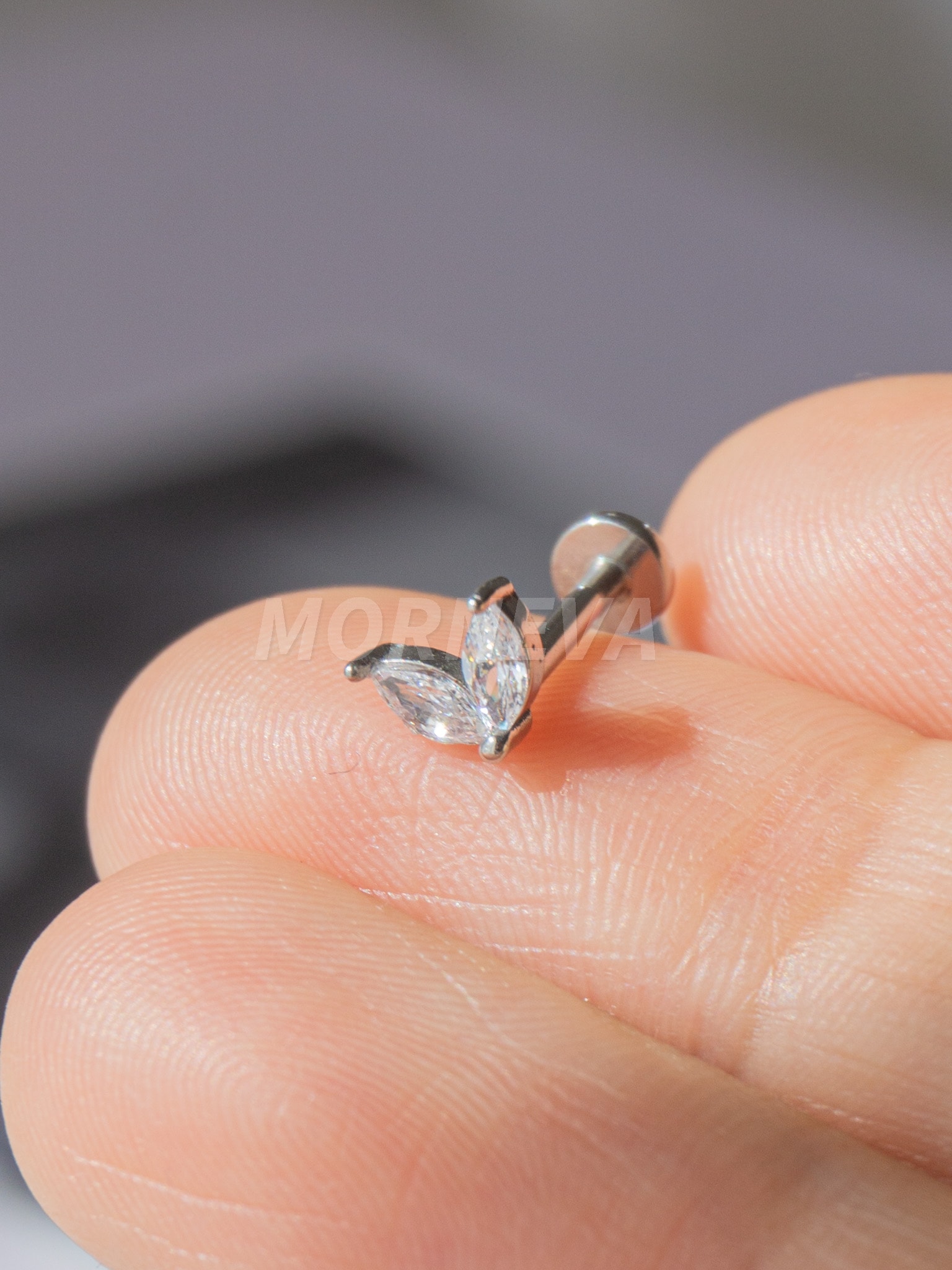 Cerrahi Çelik Badem Taş Kıkırdak Kulak Tragus Helix Conch Piercingi (1 Adet) - Gümüş