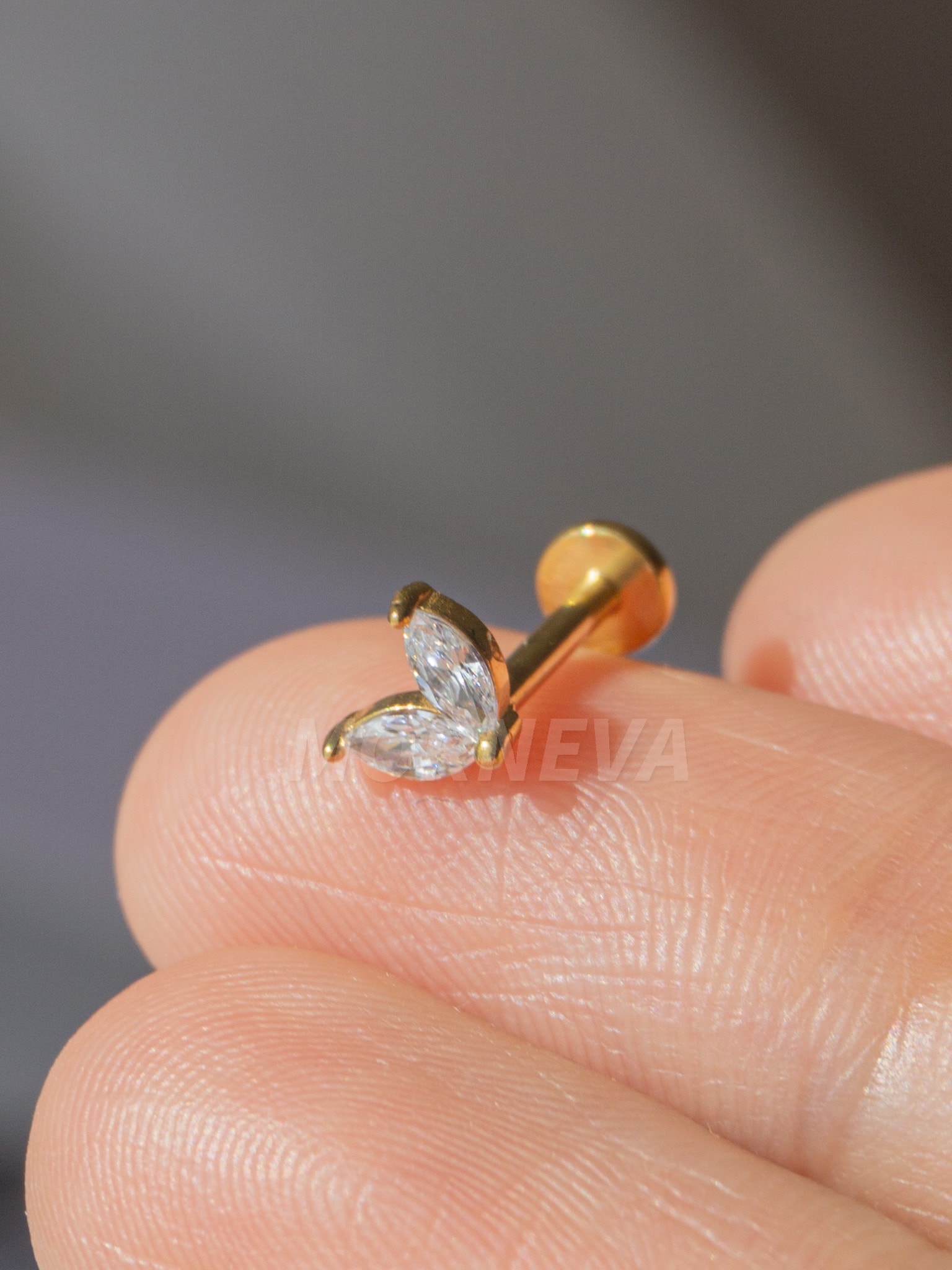 Cerrahi Çelik Badem Taş Kıkırdak Kulak Tragus Helix Conch Piercingi (1 Adet) - Altın