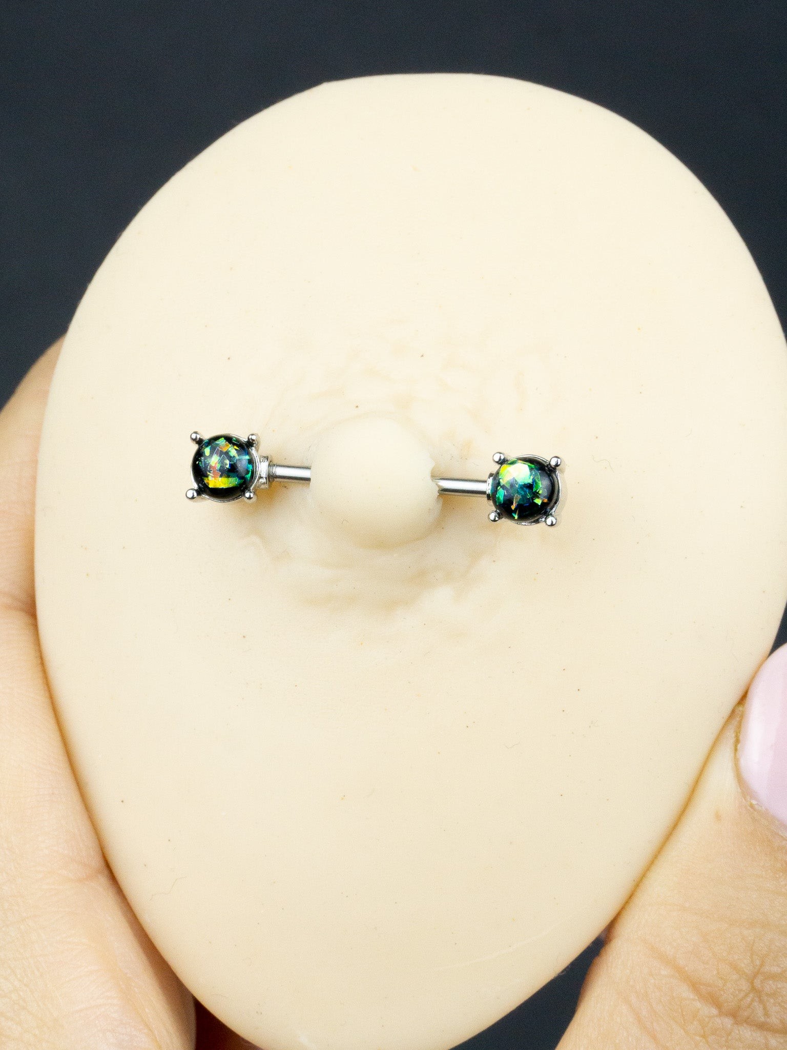 Yeşil Taşlı Çelik Meme Ucu Nipple Piercing