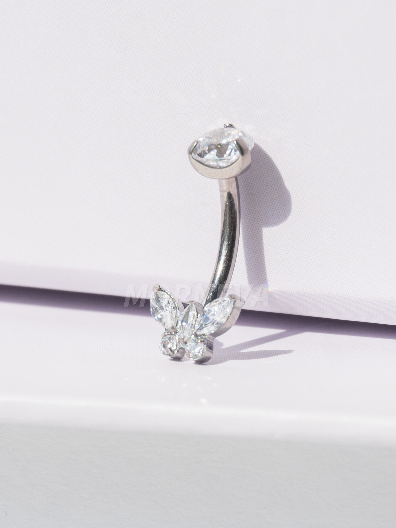 Titanyum Kristal Kelebek Taşlı Minimal Göbek Belly Piercingi