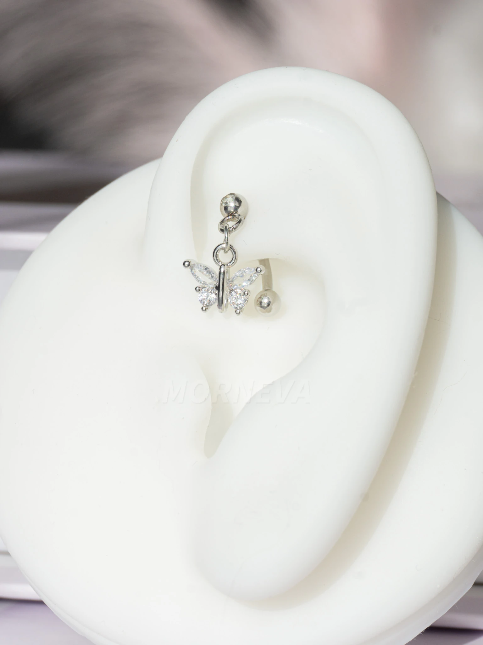 Sallantılı Çelik Rook Piercingi 8mm (1 Adet) - Kelebek