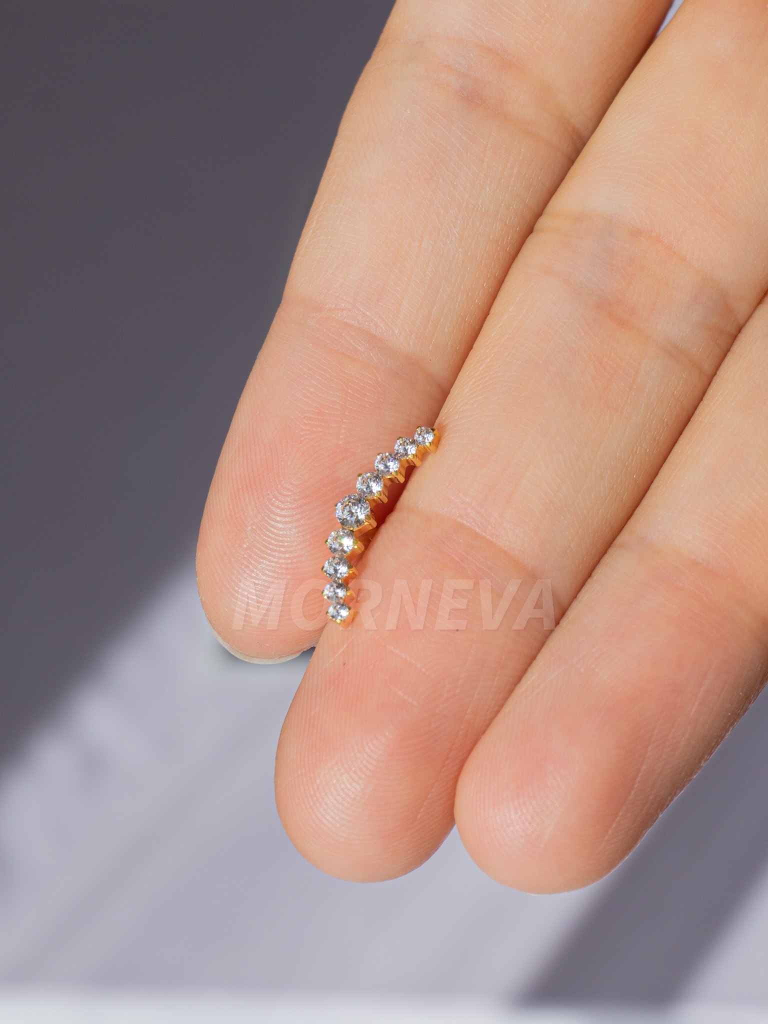 Titanyum Çoklu Daire Taşlı Kıkırdak Kulak Helix Conch Piercingi (1 Adet) - Altın