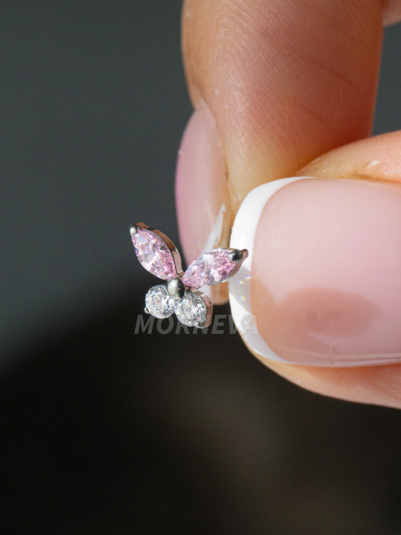 Titanyum Kristal Taşlı Kelebek Tragus Helix Conch Kıkırdak Kulak Piercingi (1 Adet) - Pembe