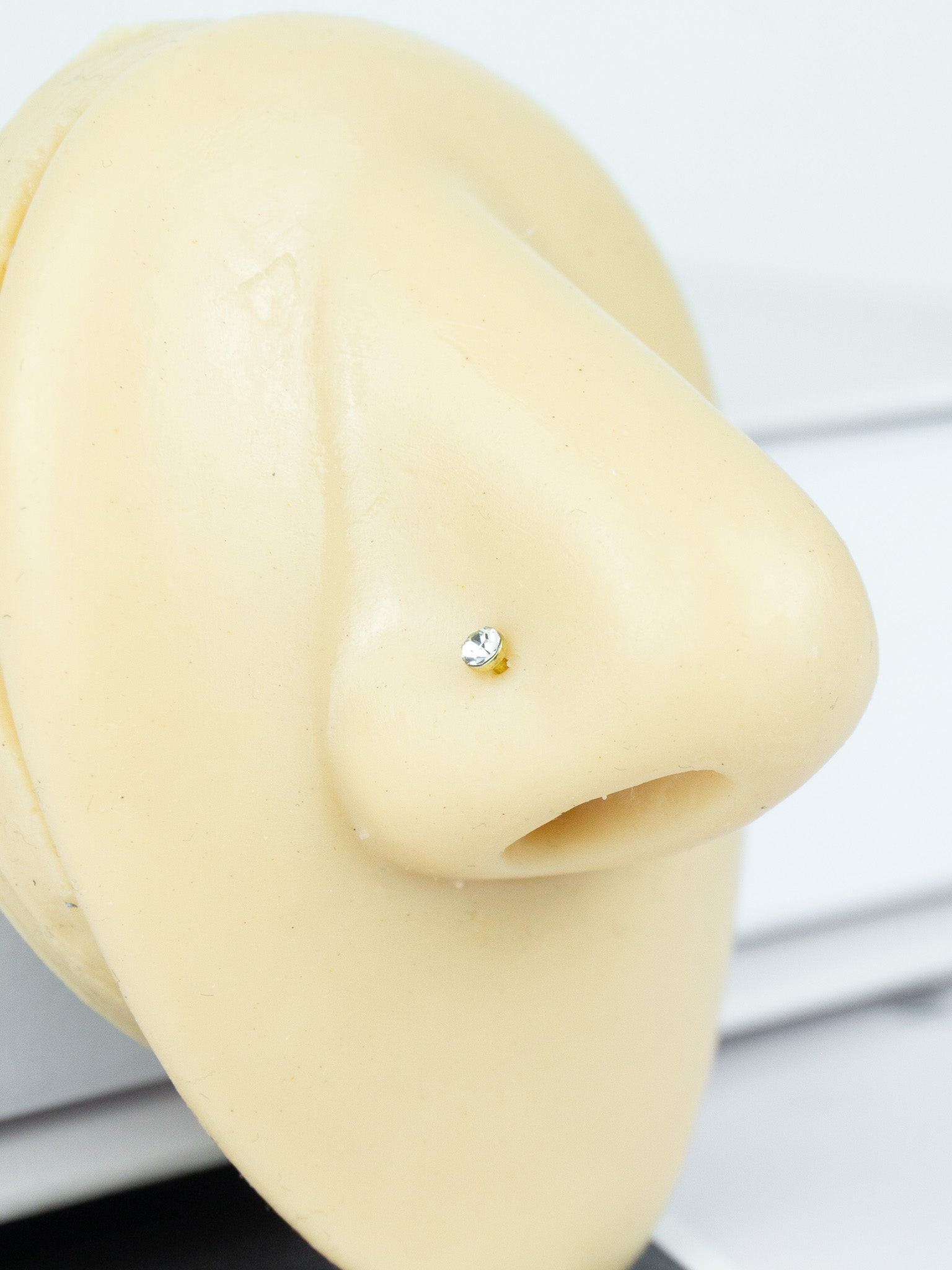 Kancalı 2mm Yuvarlak Taş Hızma Çelik Piercing