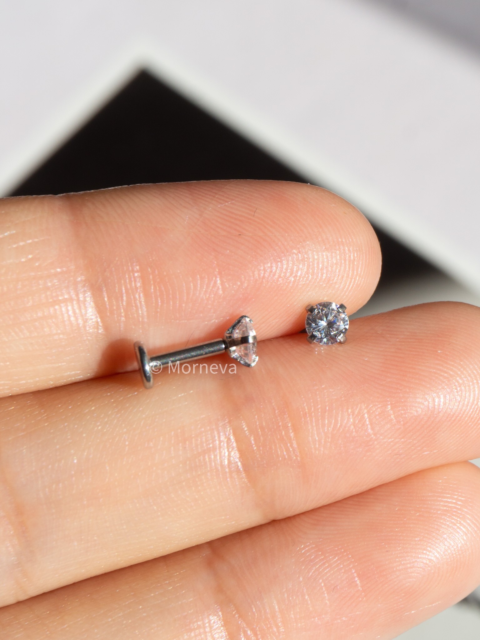 Cerrahi Çelik Kristal Taş Tragus Helix Kıkırdak Lobe Küpe Conch Kulak Piercingi 6mm (2 Adet)