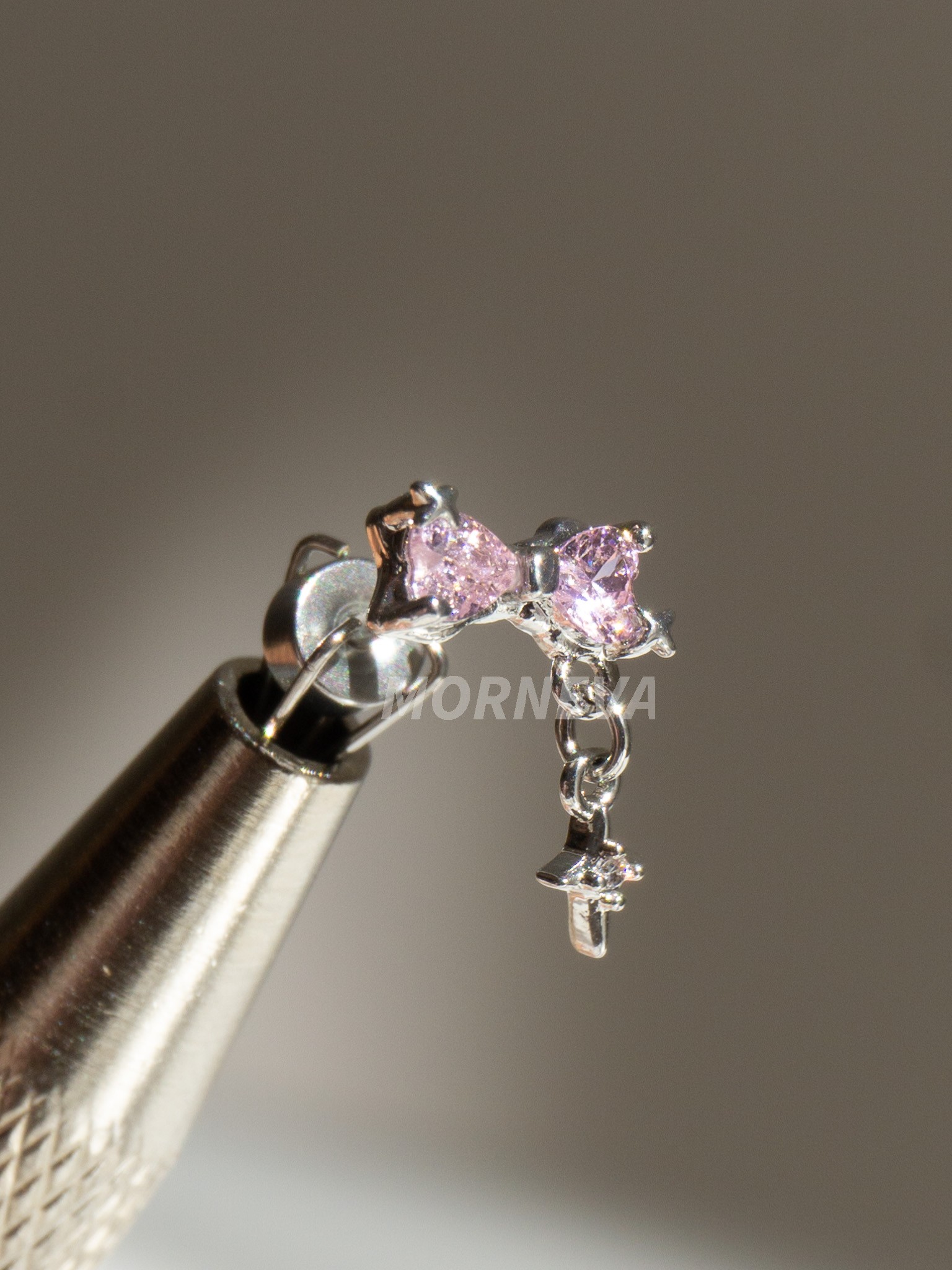 Pembe Fiyonk Hello Kitty Helix Conch Piercingi Küpe (1 Adet)
