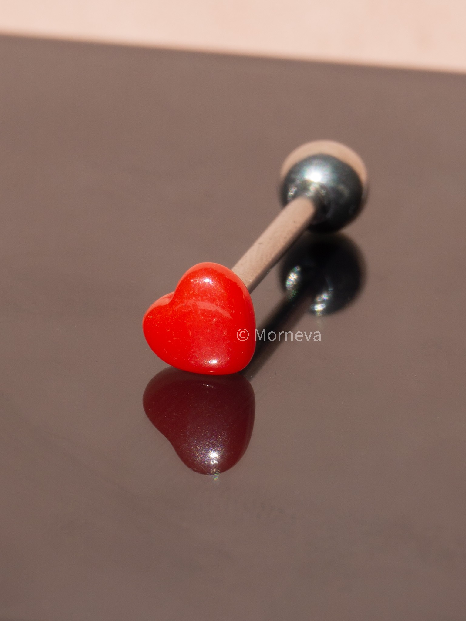 Minimal Şeker Kalp Çelik Dil Piercingi
