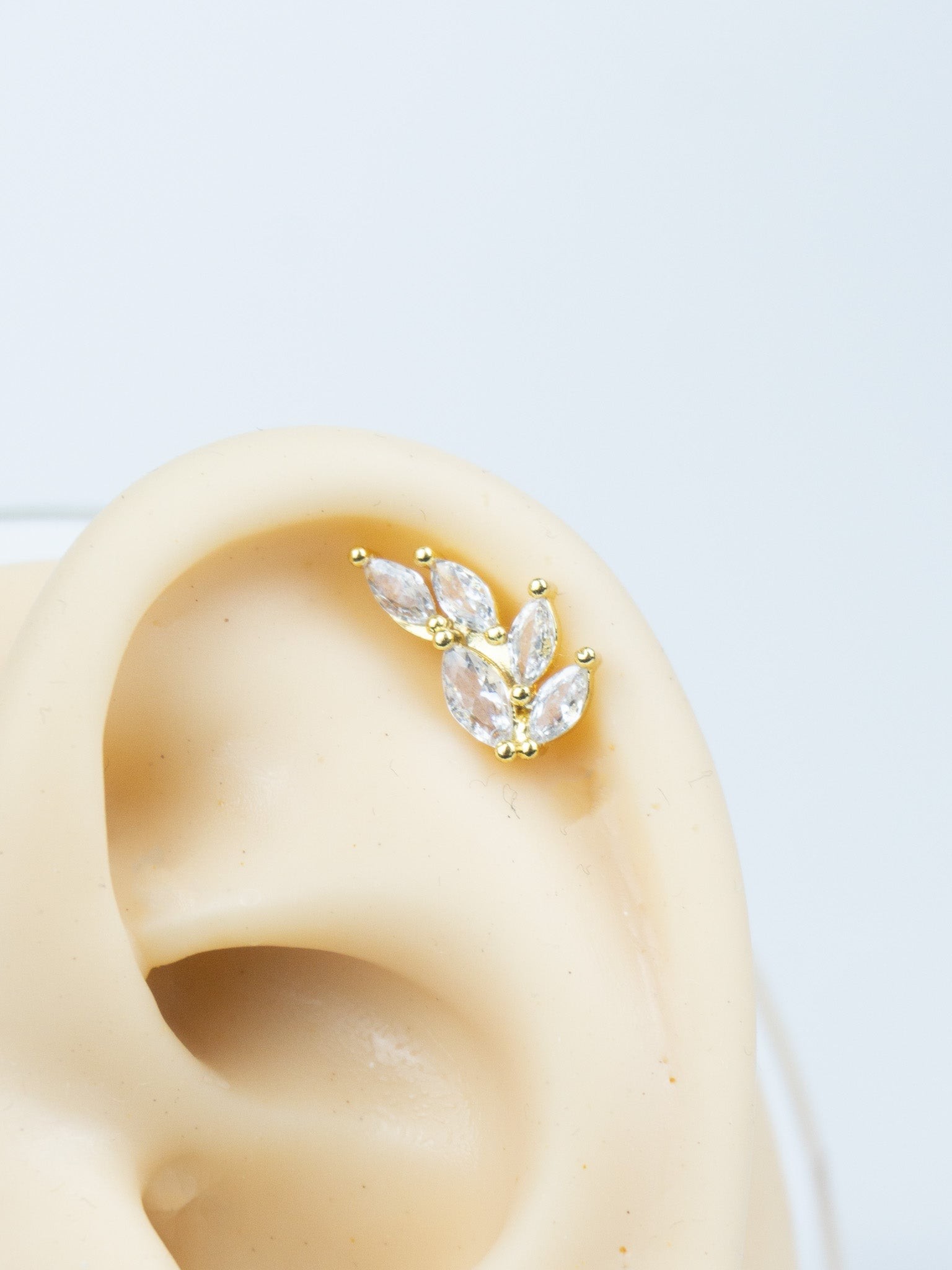 Çoklu Yaprak Piercing Helix Toplu Tragus