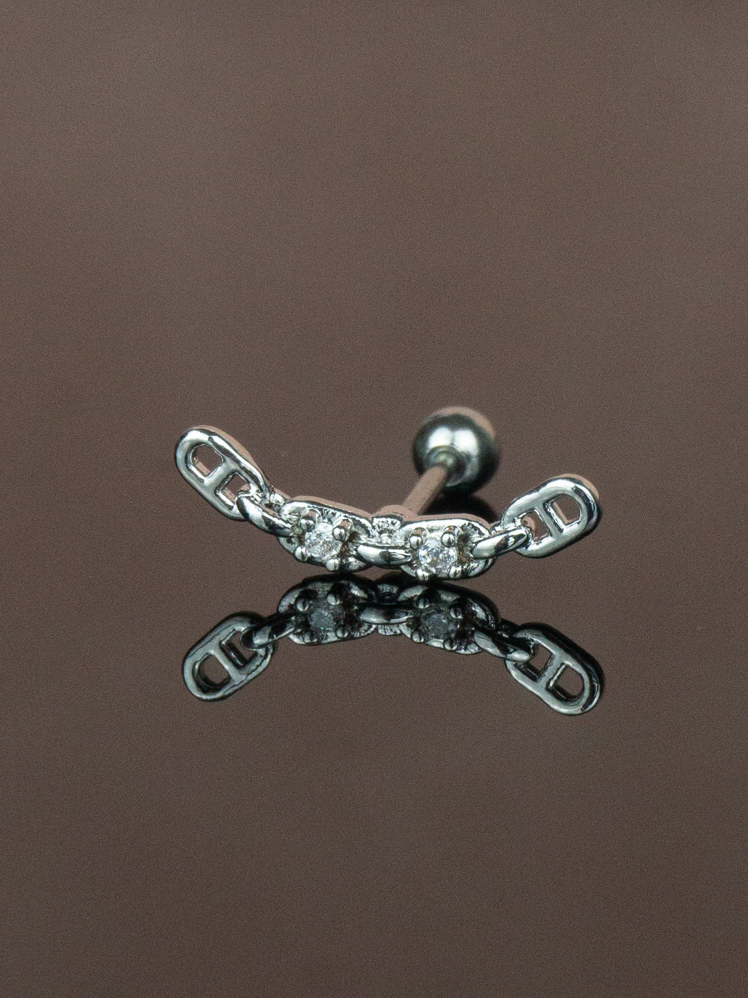 Zincir Şekilli Helix Piercing
