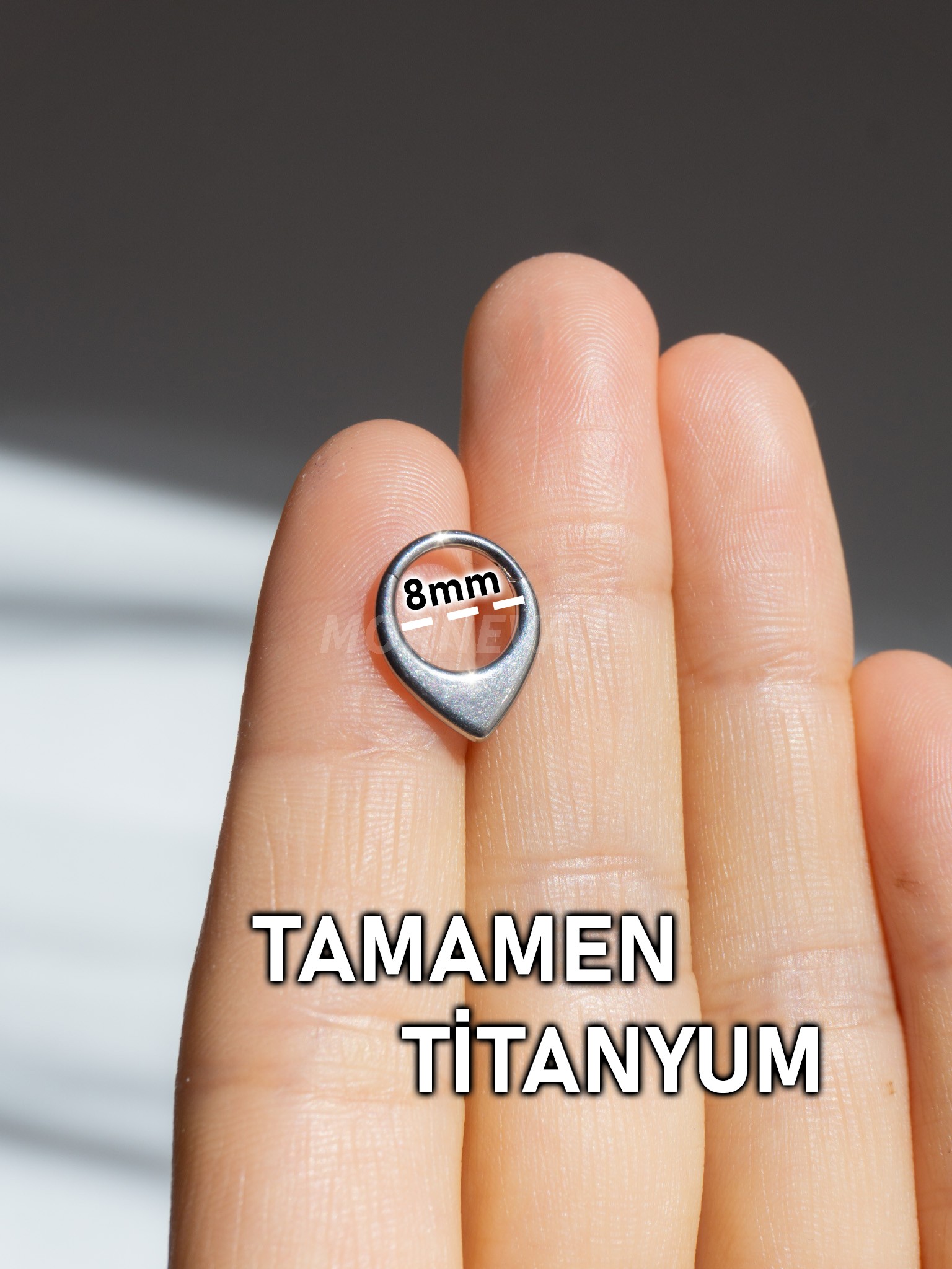 Titanyum Üçgen Kilitli Halka Daith Septum Piercingi