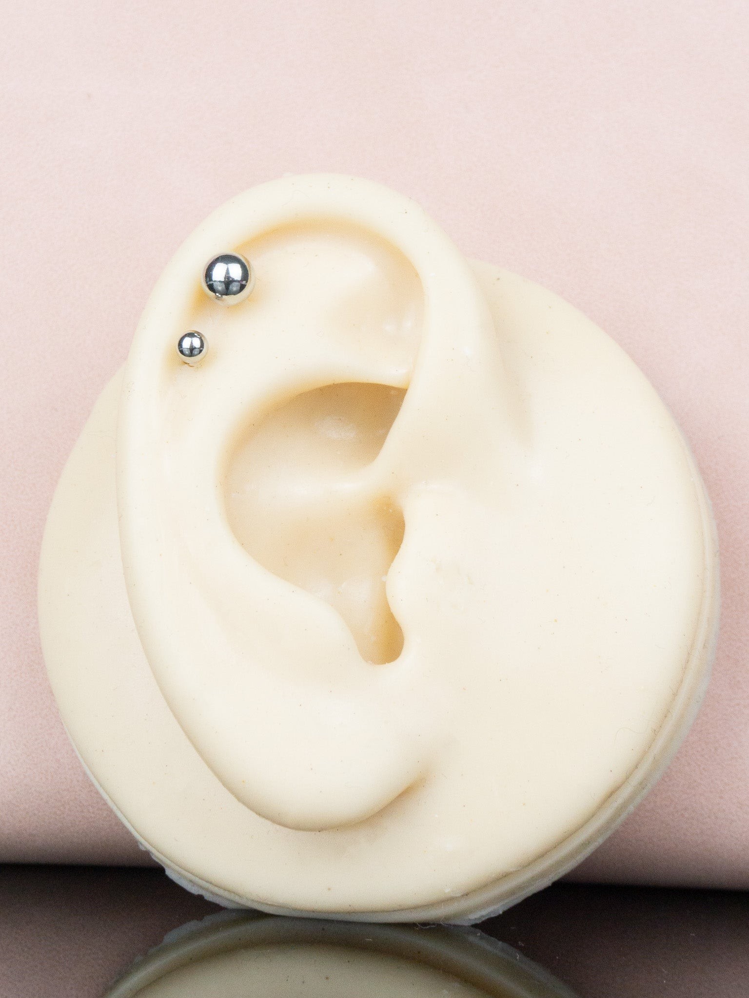 Çift Taraflı Basic Top Helix Piercing