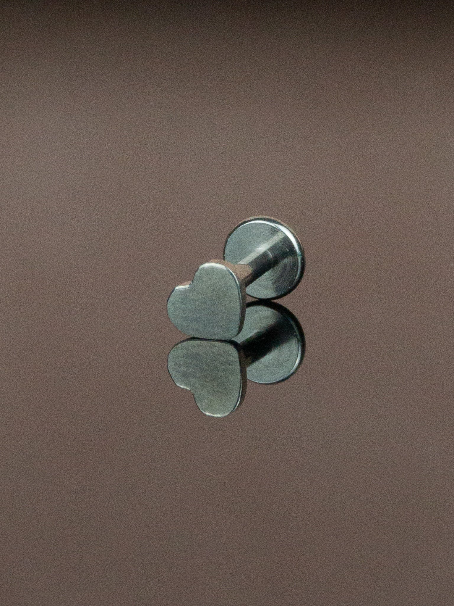Titanyum Taşşsız Minik Kalp Düz Labret Tragus Piercing