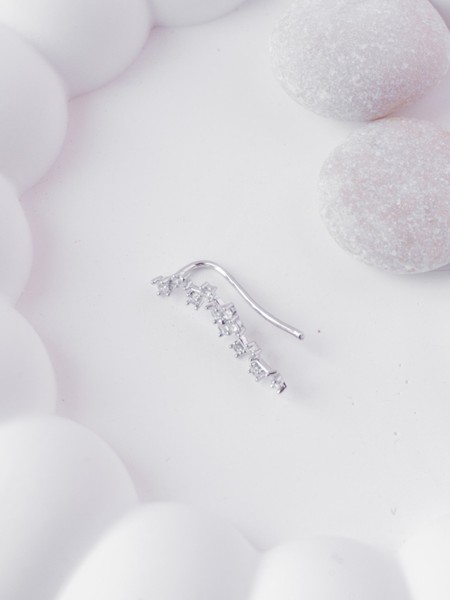 Çiçek Taşlı Çelik Sıkıştırma Piercing