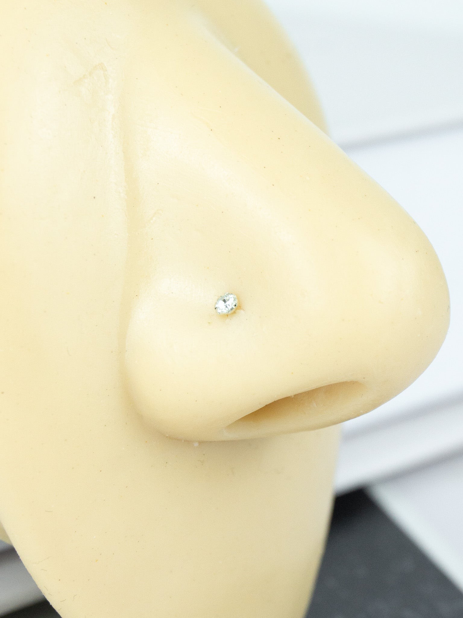 1mm Yuvarlak Taş Hızma Piercing