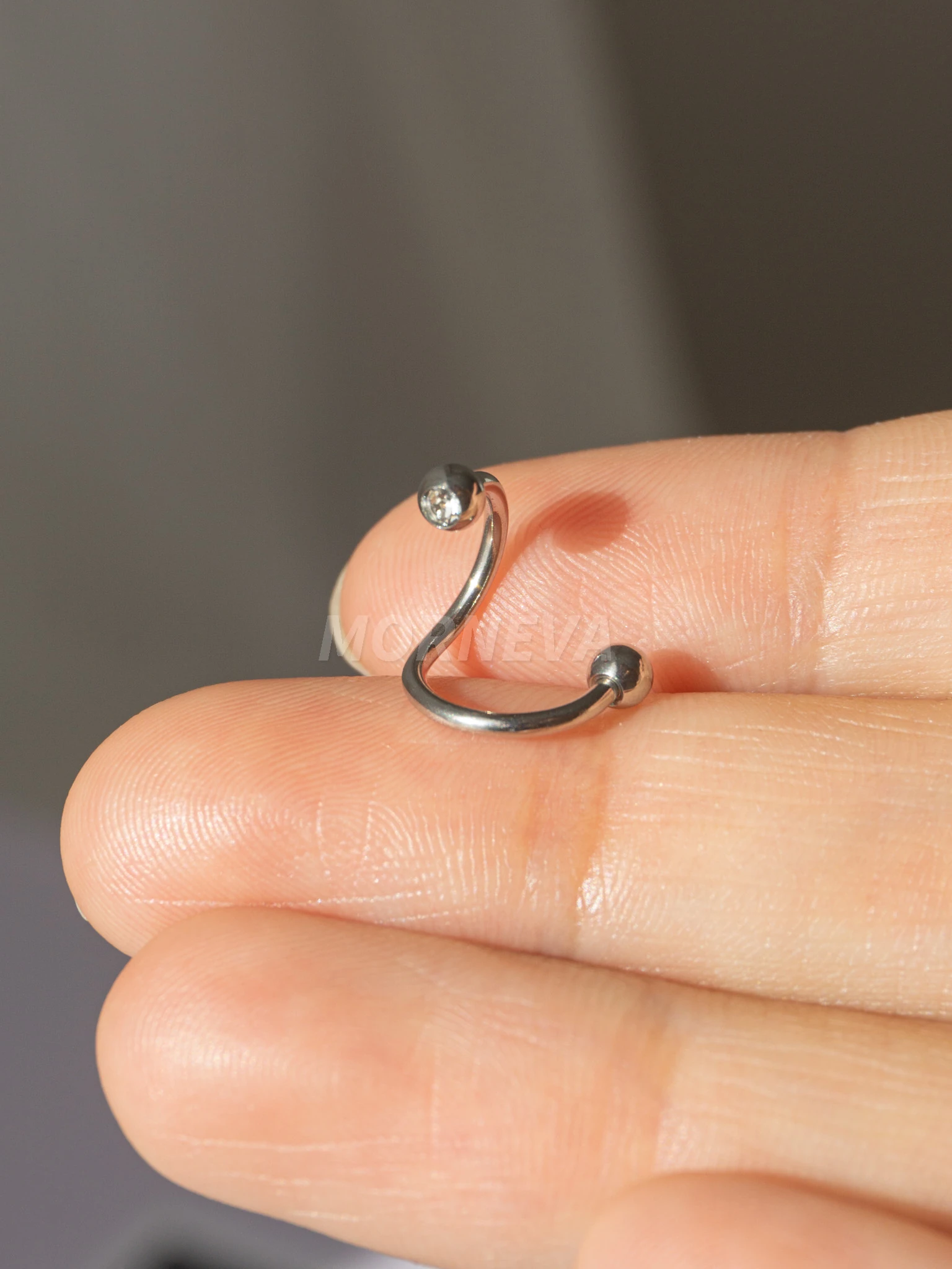 Cerrahi Çelik Taşlı Spiral Kulak Helix Conch Tragus Piercingi (1 Adet)