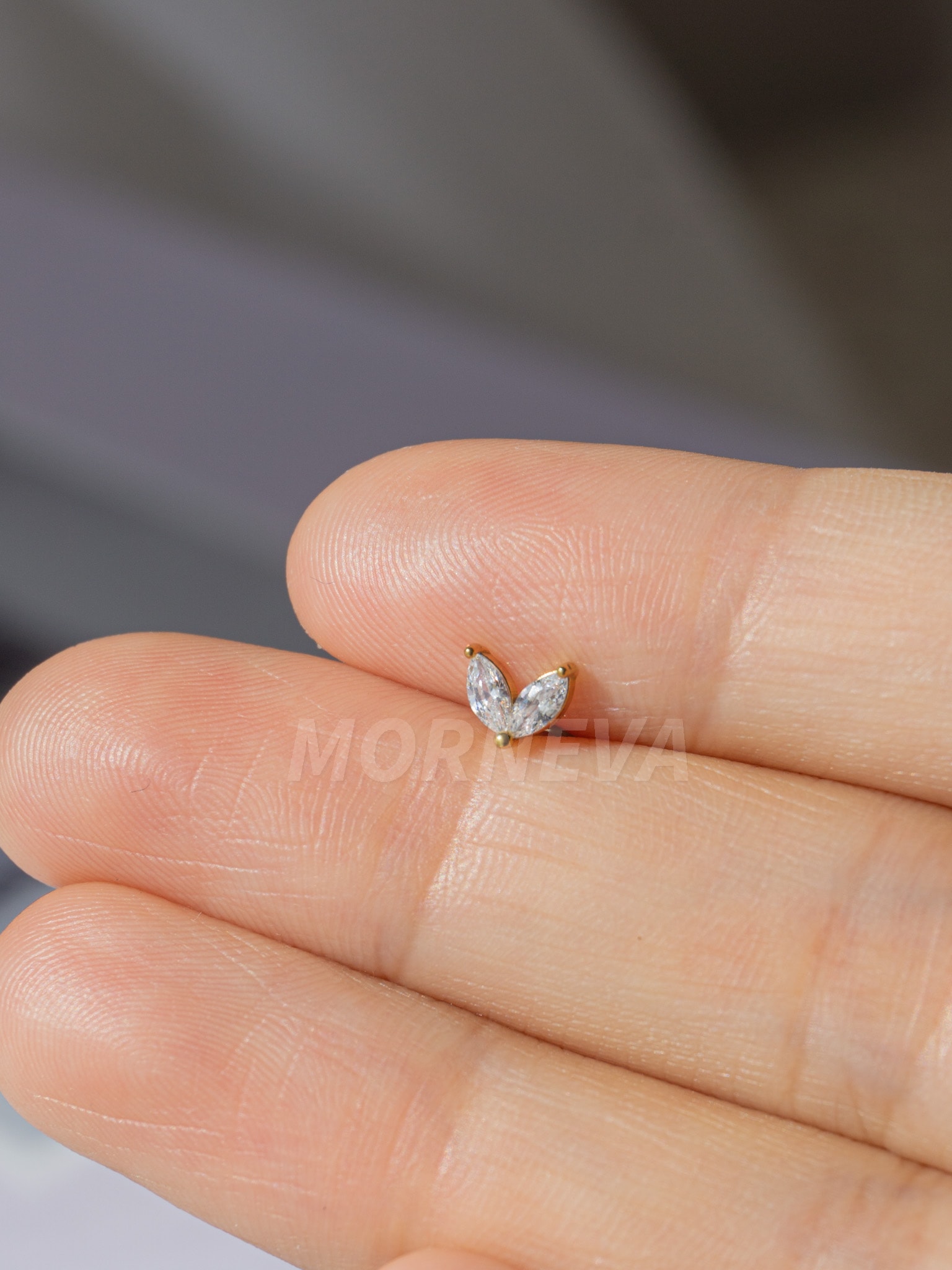 Cerrahi Çelik Badem Taş Kıkırdak Kulak Tragus Helix Conch Piercingi (1 Adet) - Altın
