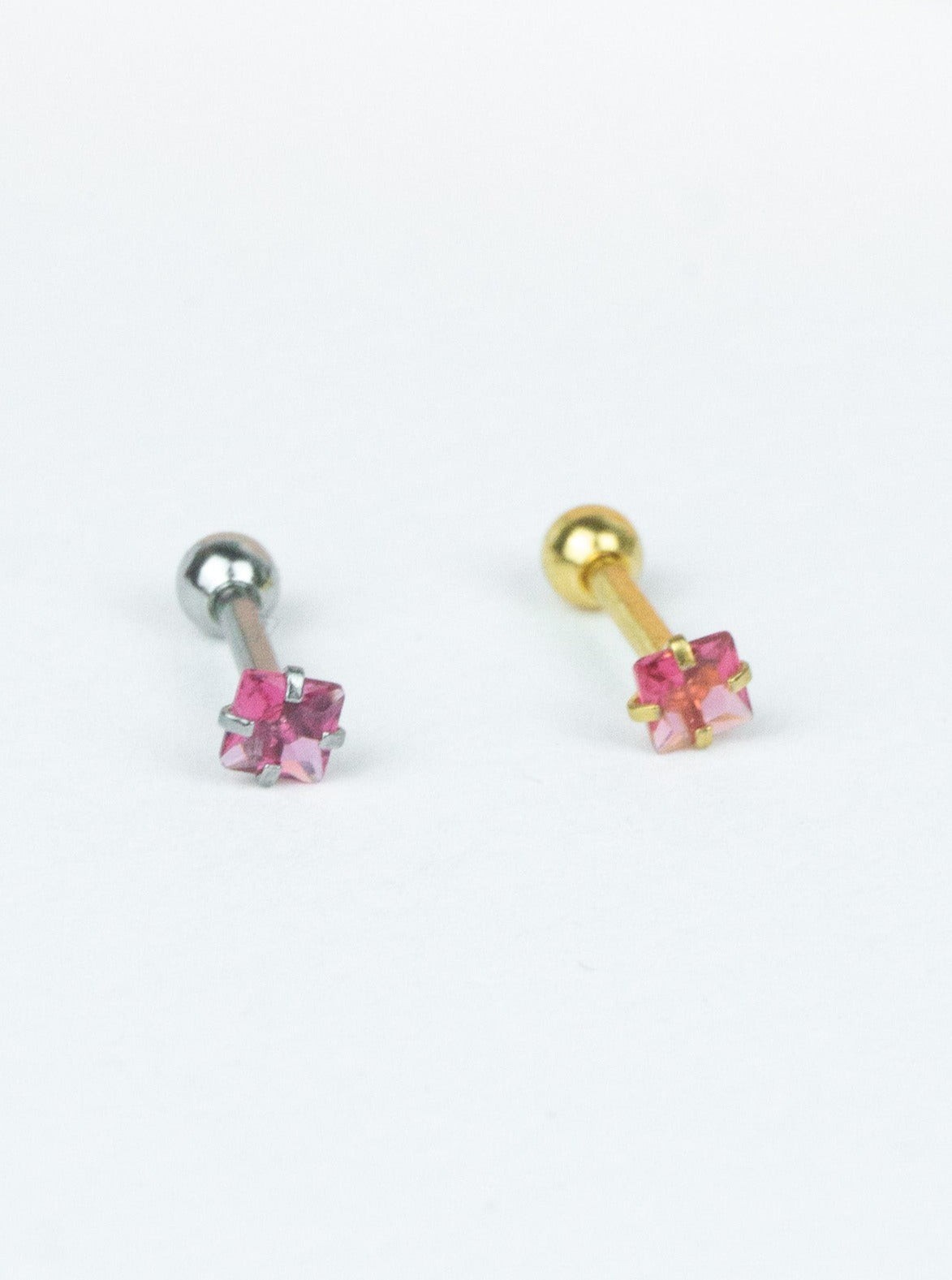 3mm Kare Kırmızı Taş Piercing Tragus