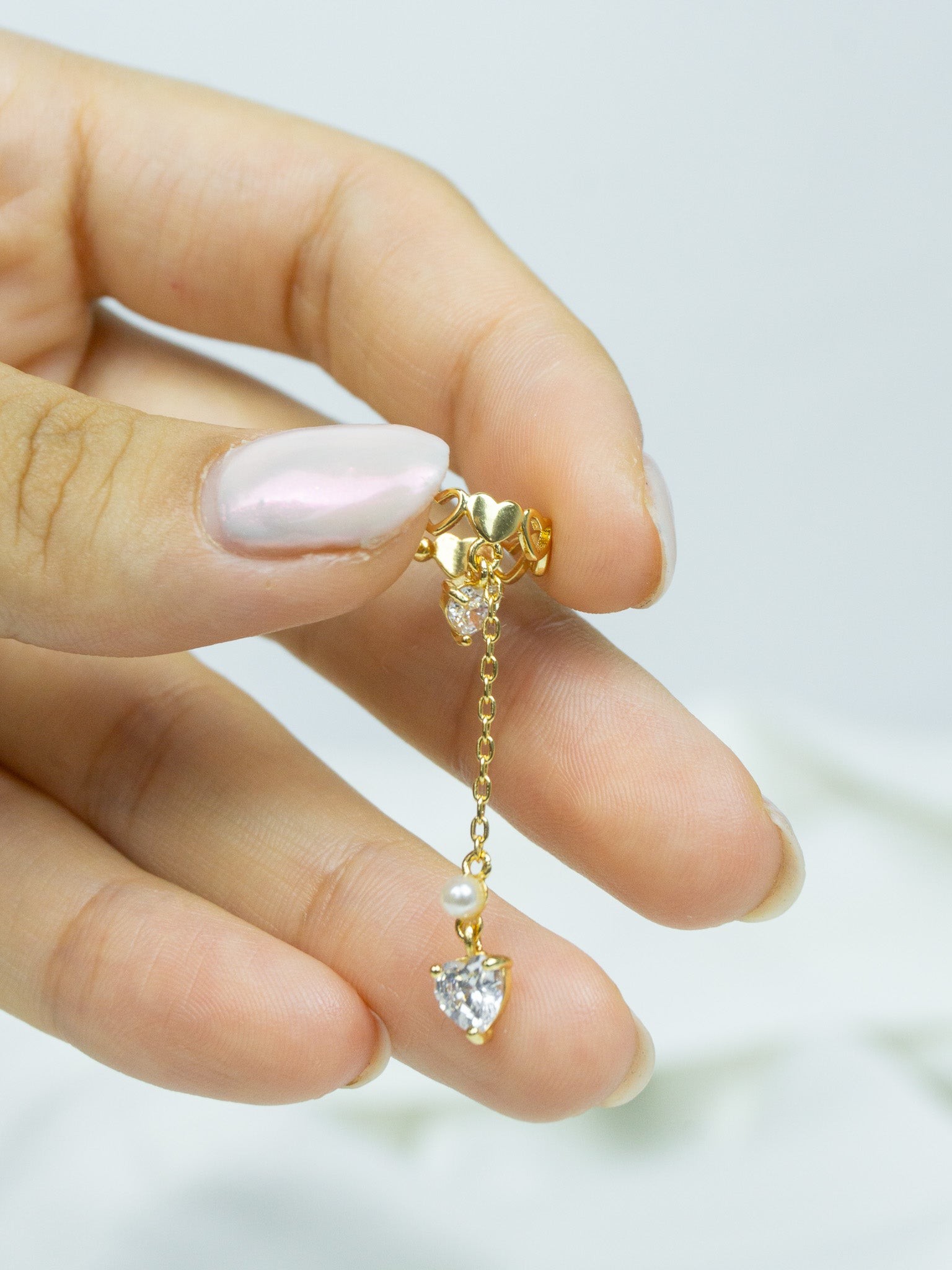 Deliksiz Sıkıştırma Kalp Sallantılı Kıkırdak Piercing 1 Adet