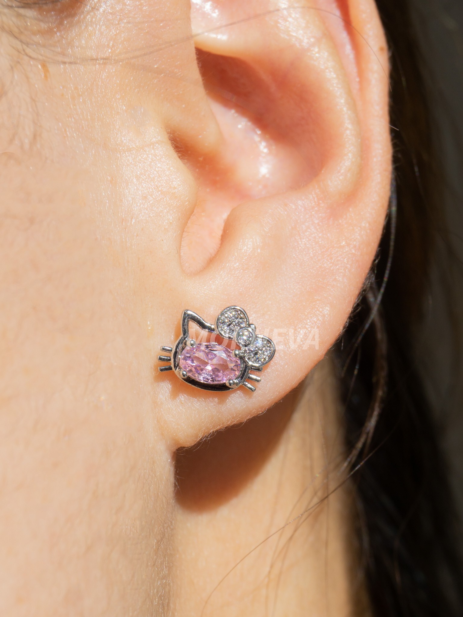 Hello Kitty Helix Conch Piercingi Küpe (1 Adet)