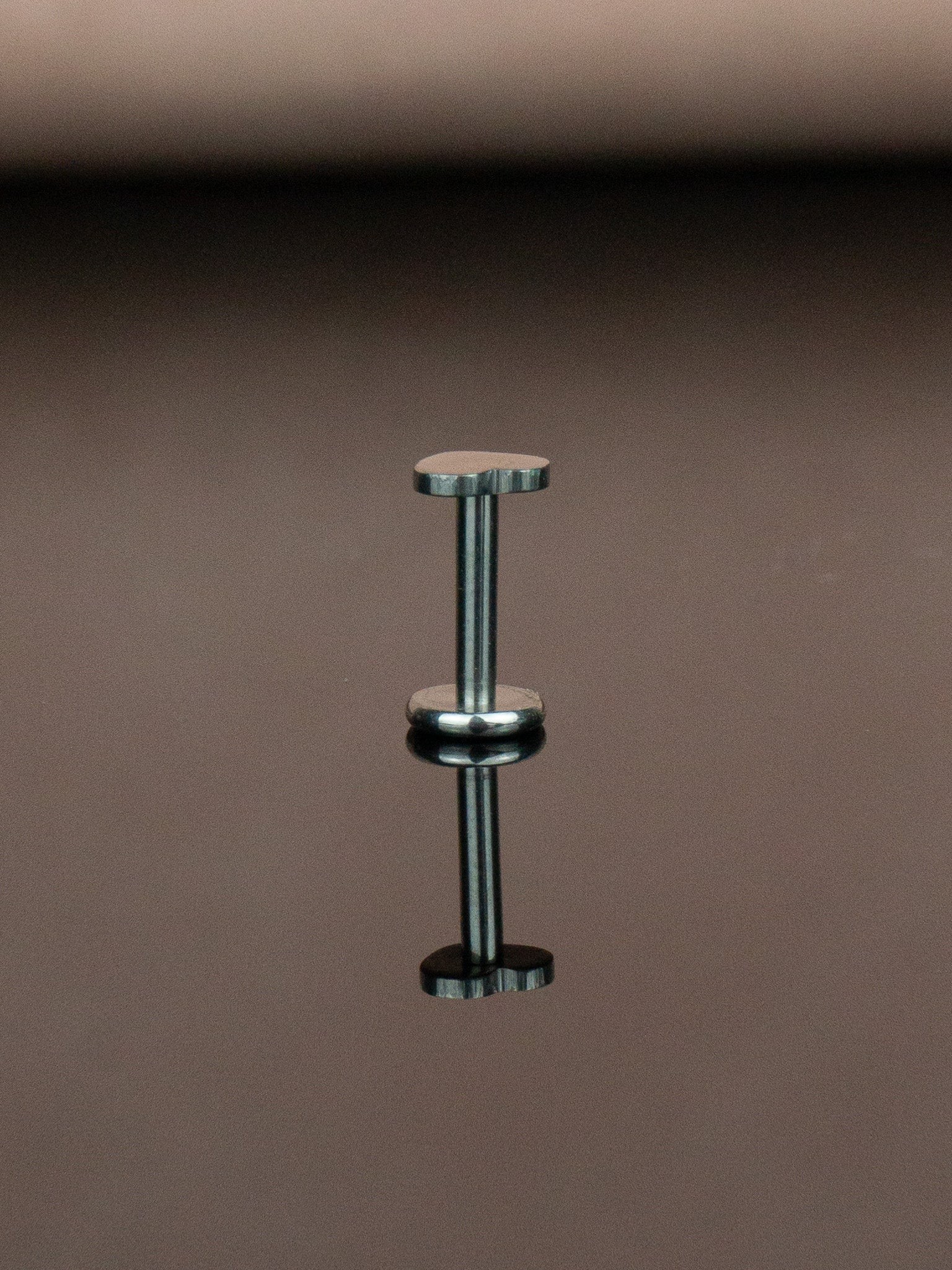 Titanyum Taşsız Minik Ay Düz Labret Tragus Piercing