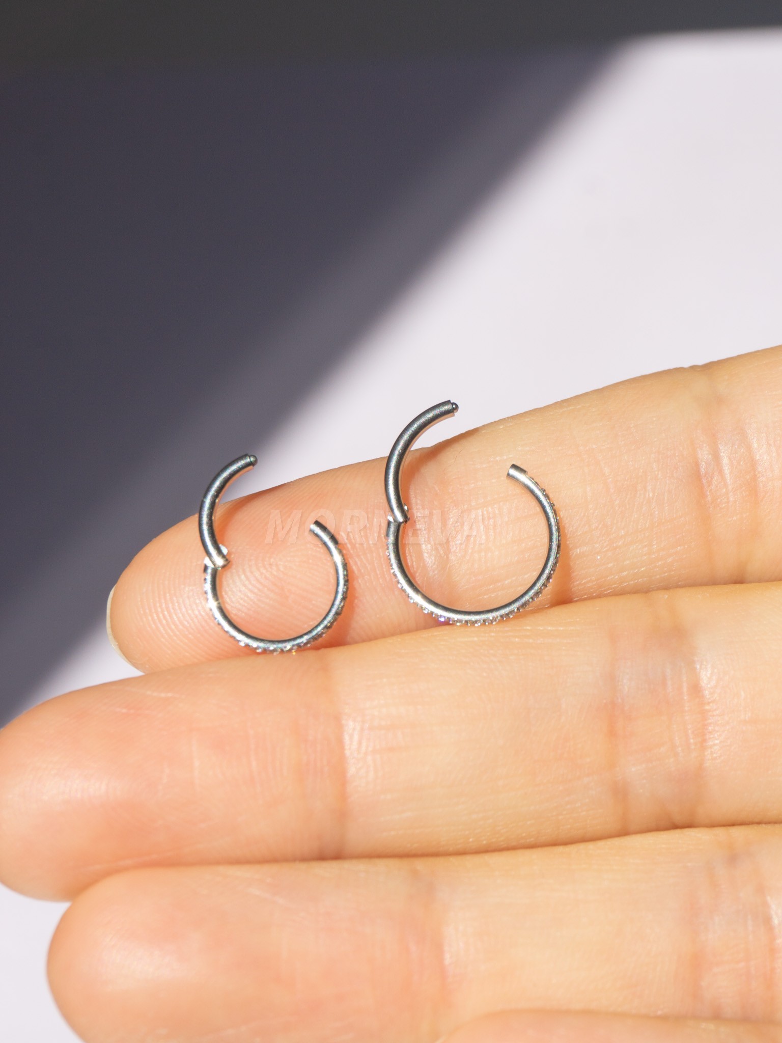 Cerrahi Çelik Taşlı Halka Helix Conch Piercingi
