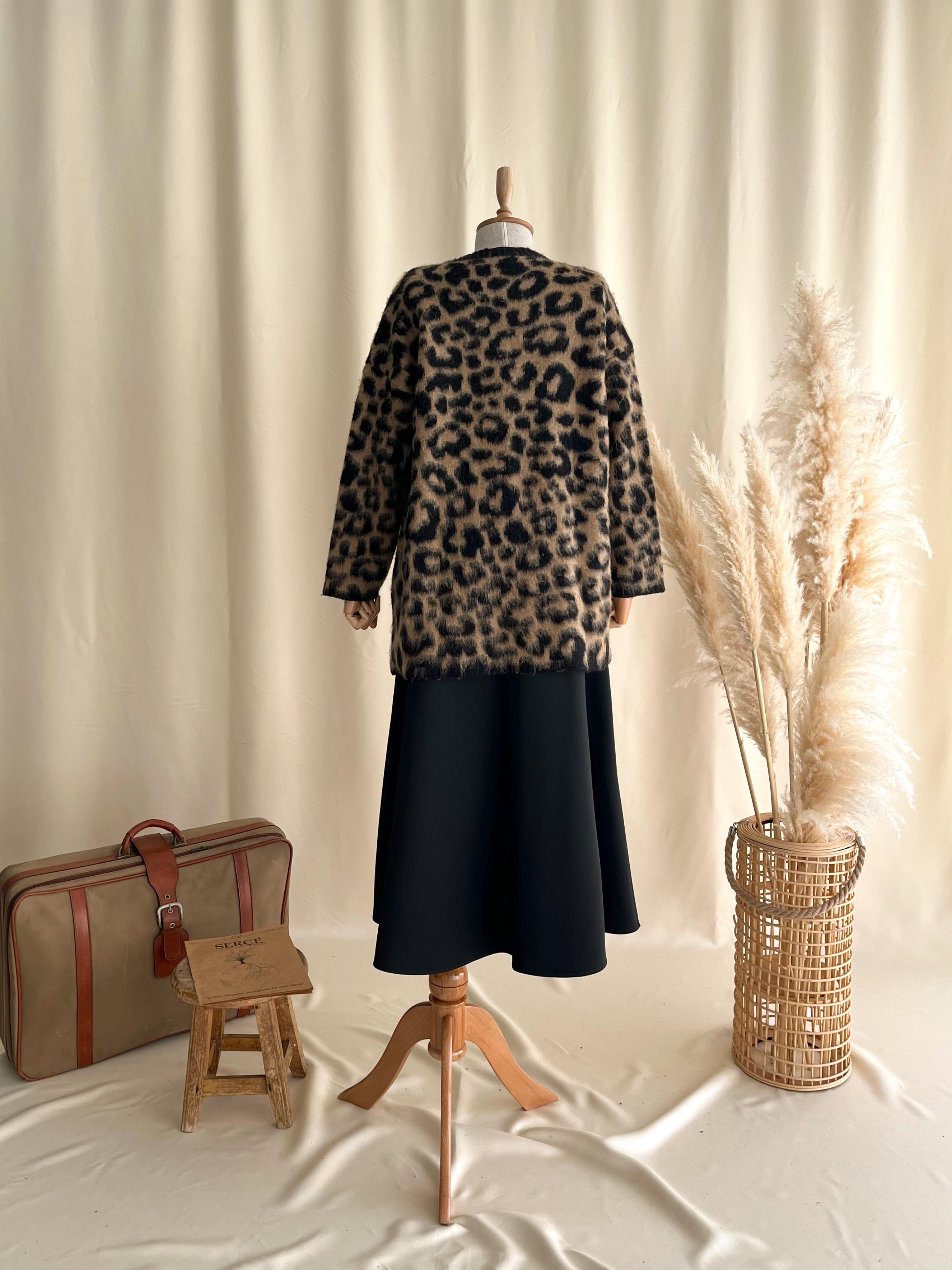 LEOPAR DESENLİ PREMİUM HIRKA 