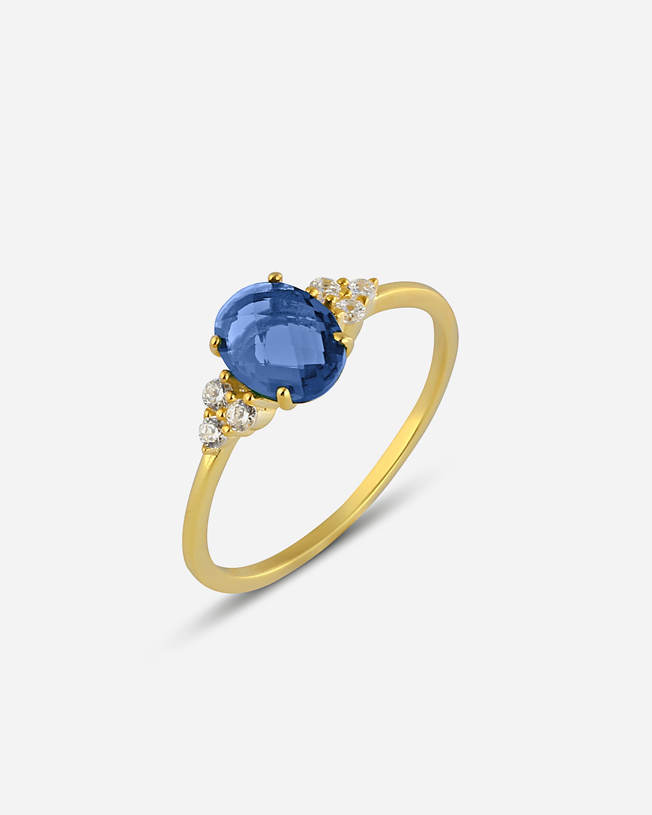 Bague en argent avec pierre de saphir