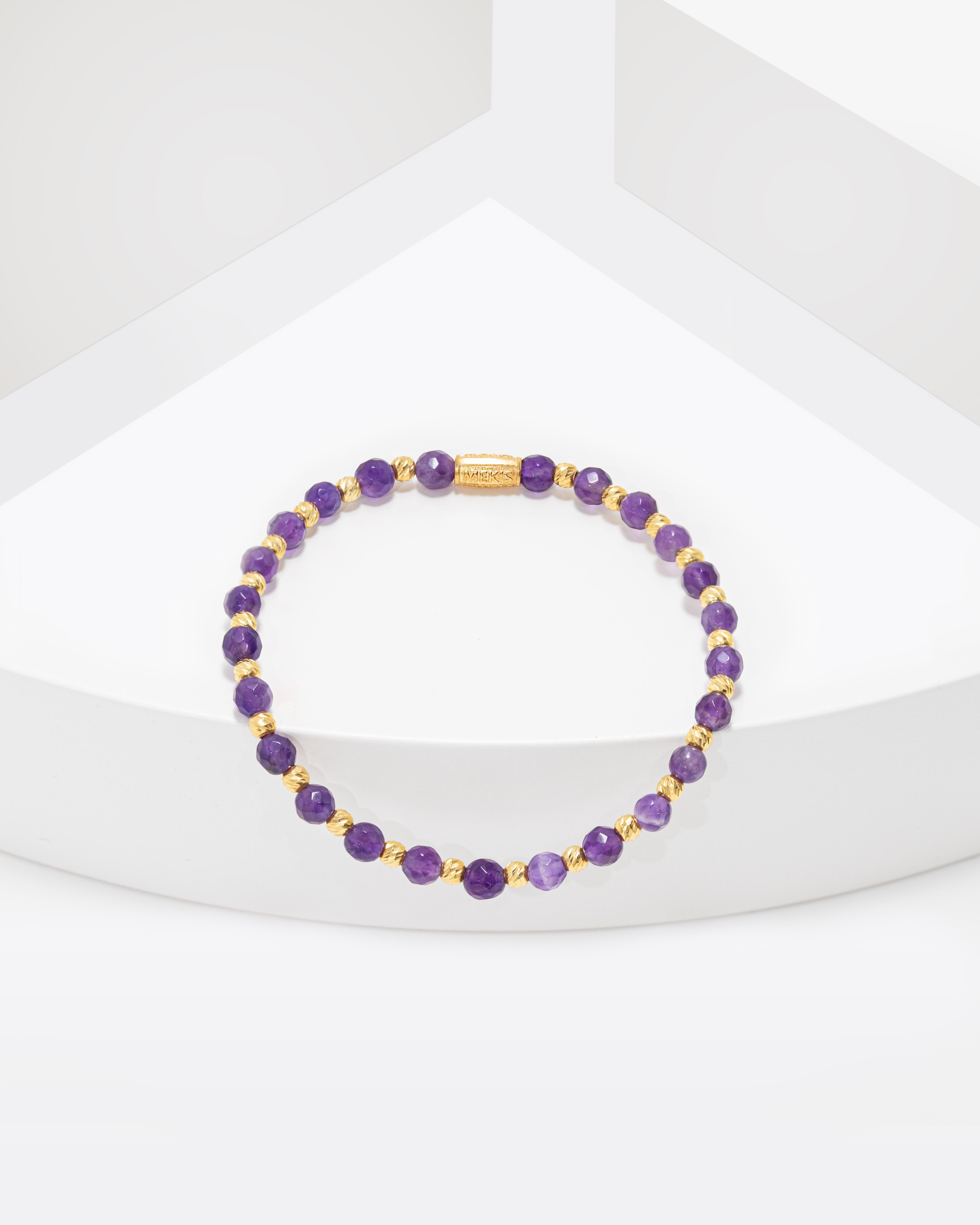 14.9 Carat Sterling Silver Bracelet with Natural Amethyst Stone - Gold