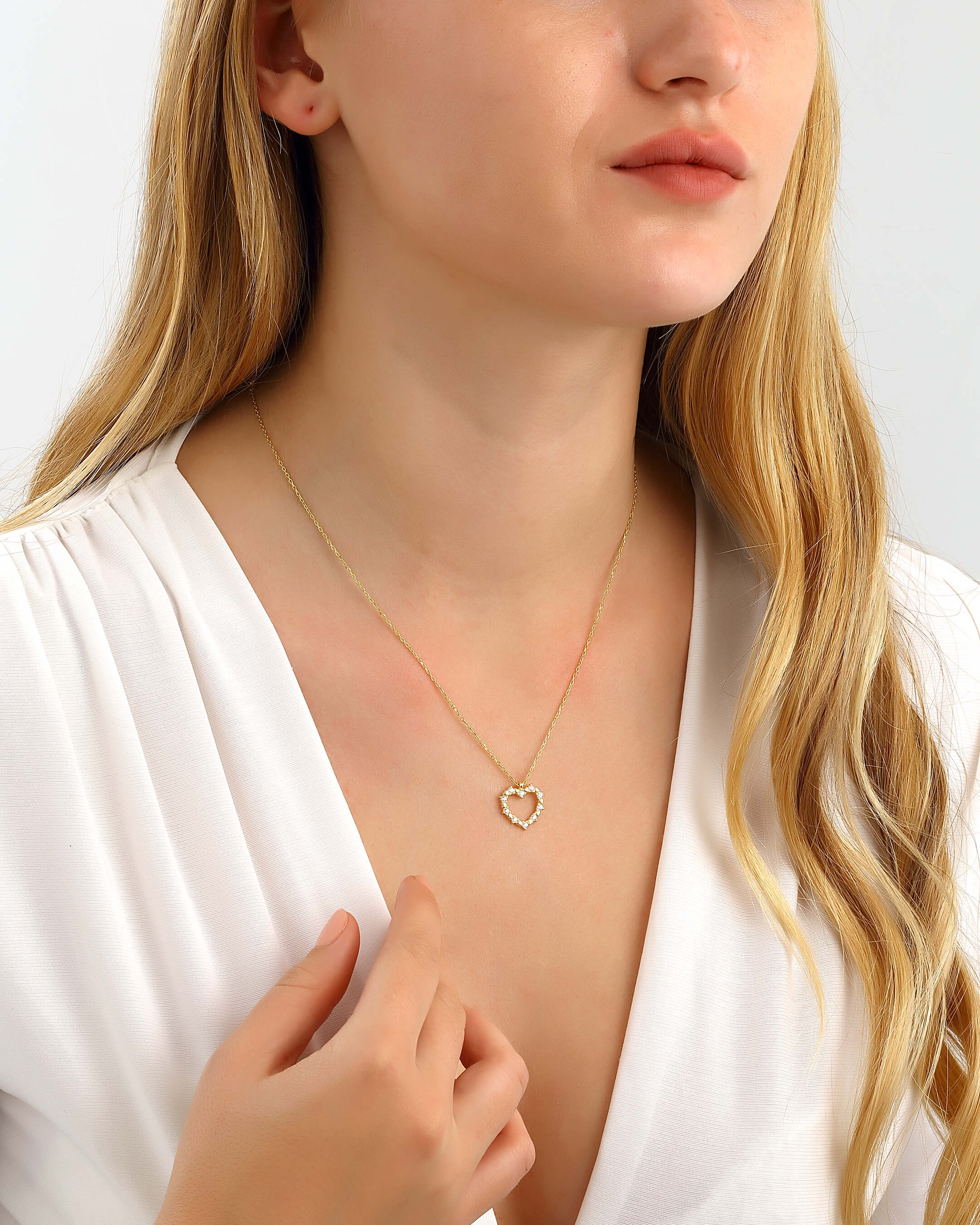 Gümüş Kalpli Kolye