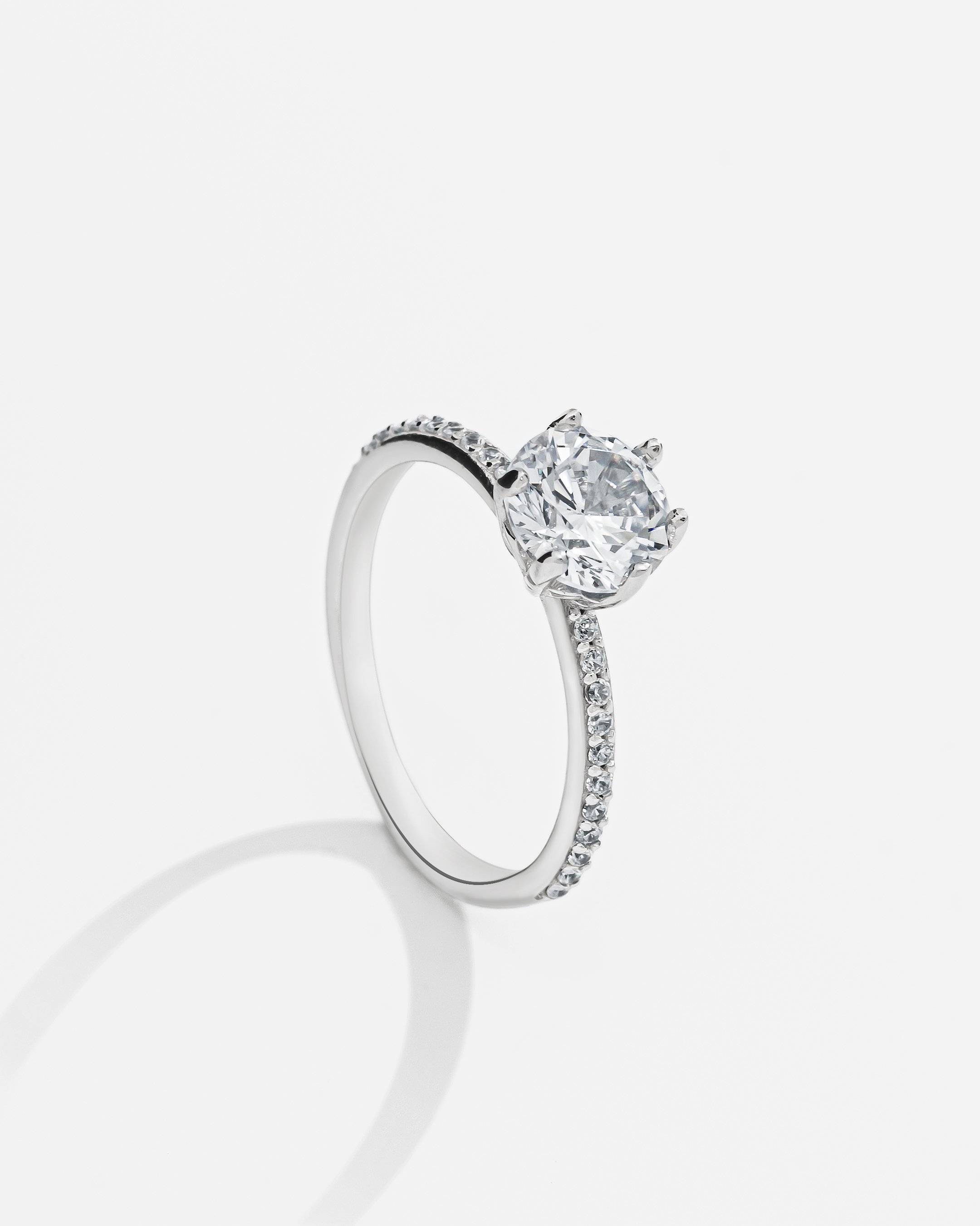 Bague solitaire en argent - Or blanc