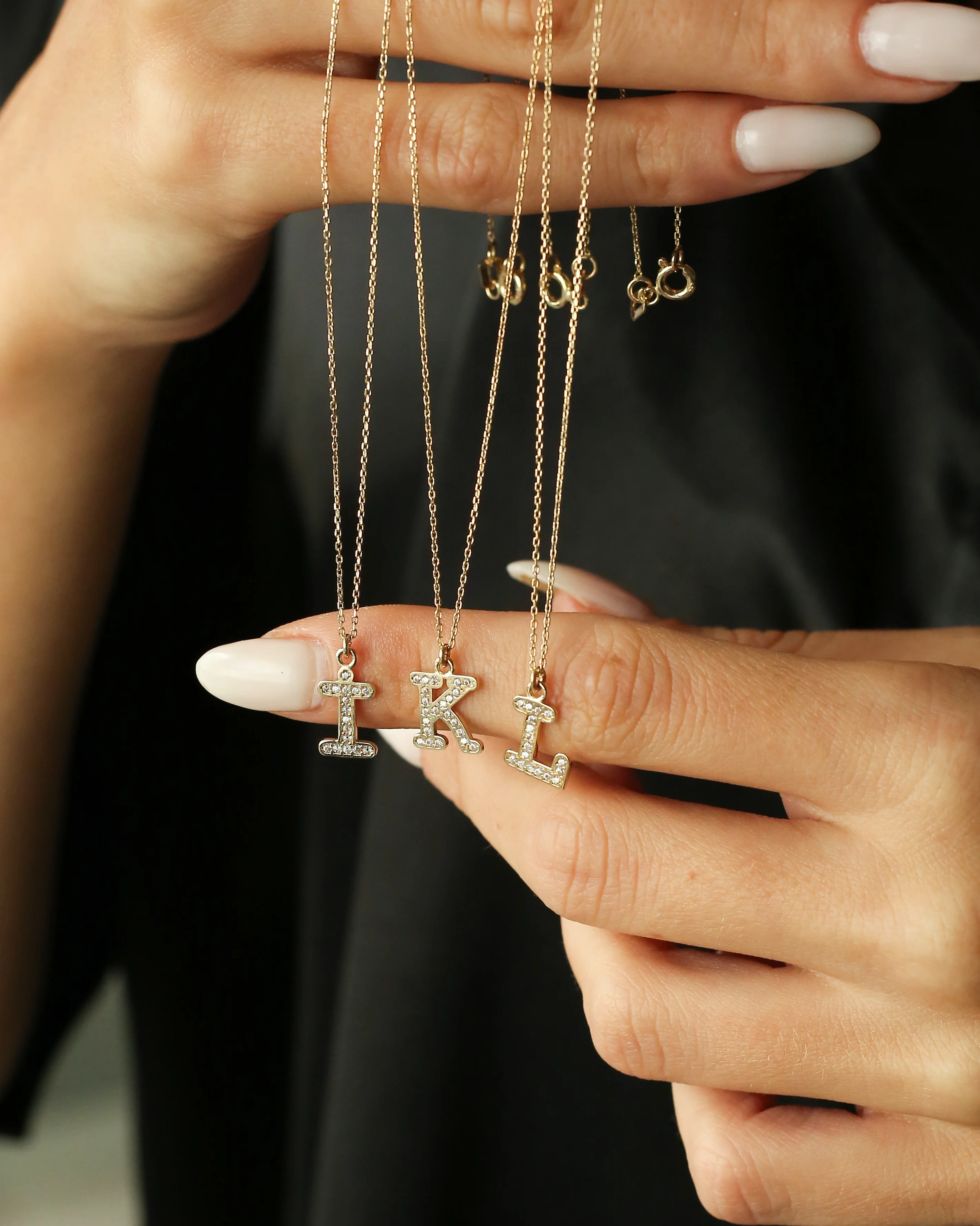 14 Ayar Altın Taşlı Harfli Kolye - Women