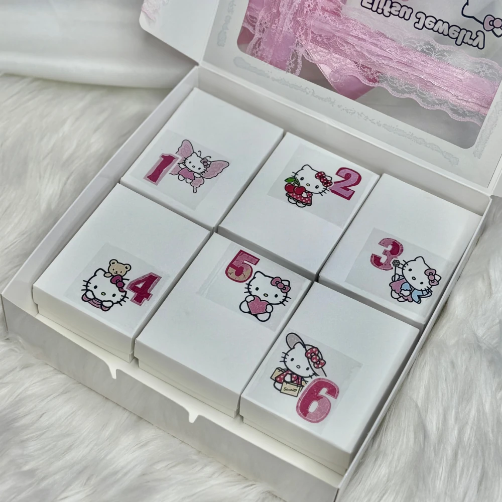 Hello Kitty 6'lı Takı Advent Calendar Hediye Seti