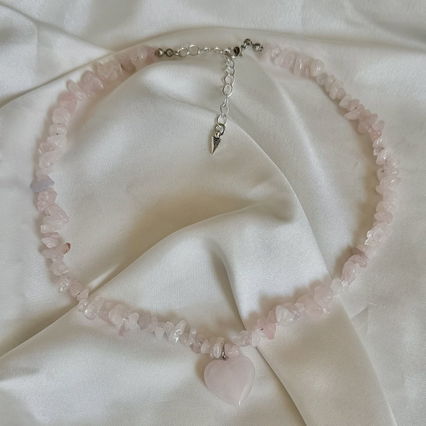 Pembe Kuvars Taşı Doğal Taş Kırıktaş Kolye Kalp Uçlu