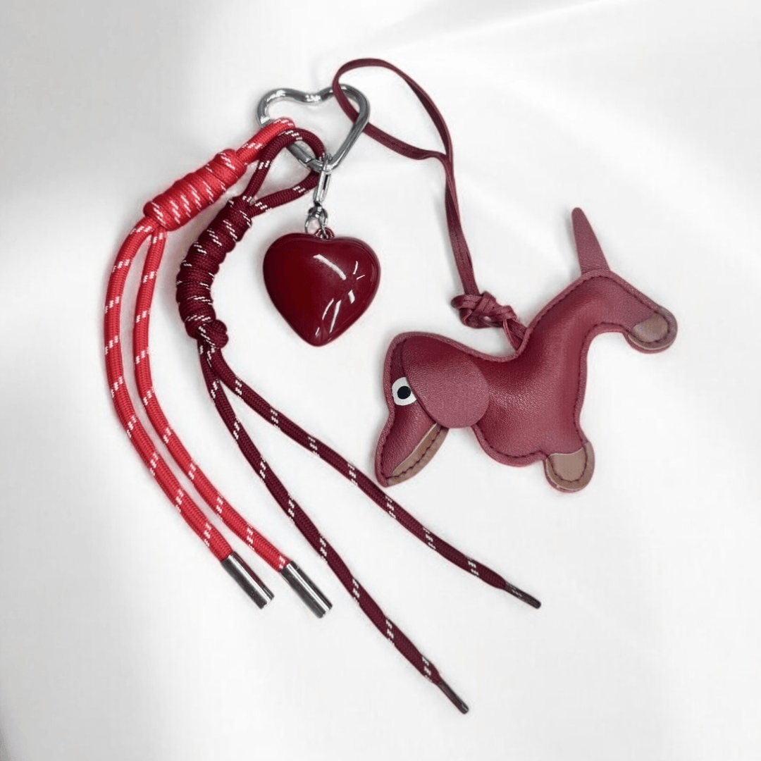 Baseball Dog Pembe Köpekli ve Kalpli Çanta Charmı