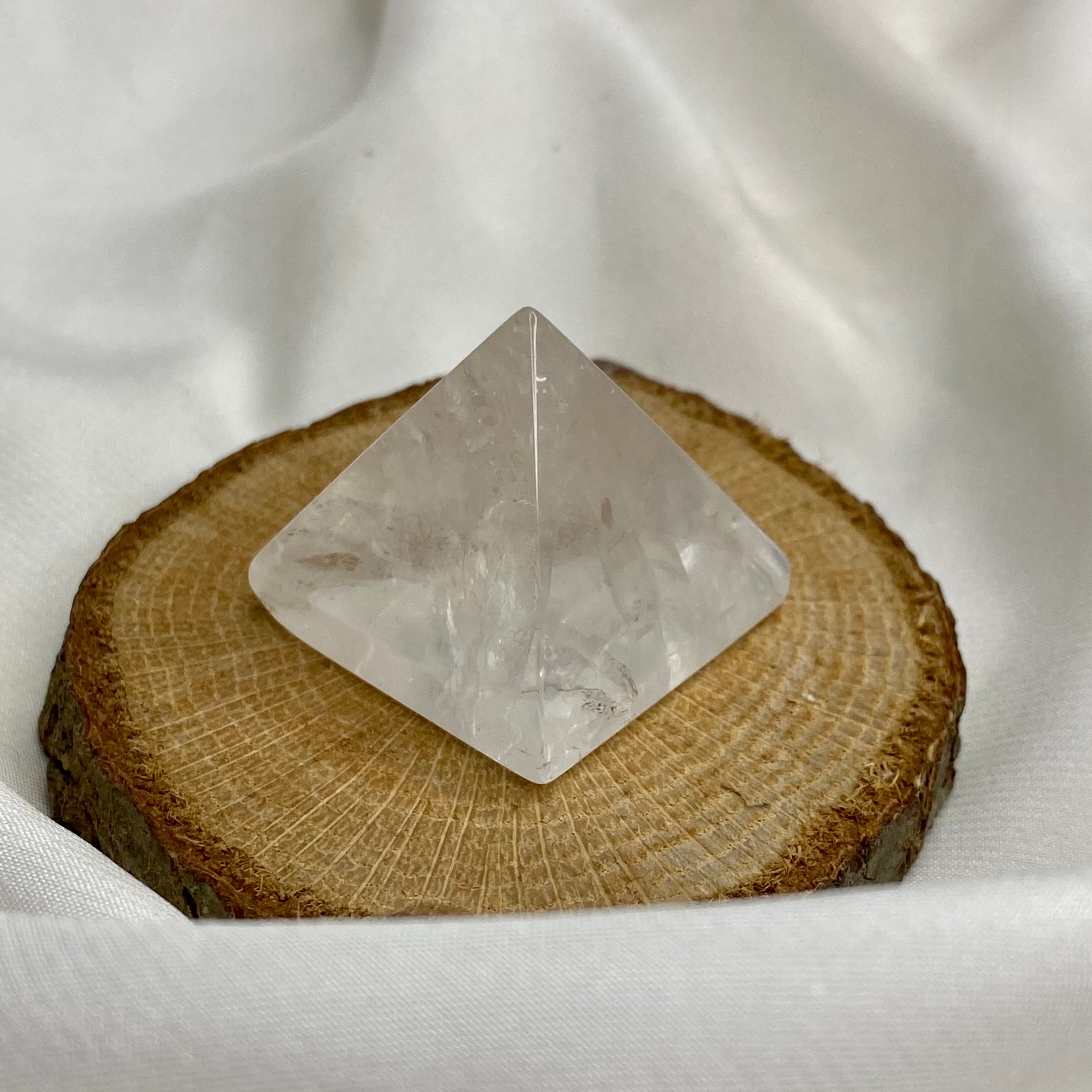 Kristal Kvars Təbii Daş Mini Piramida