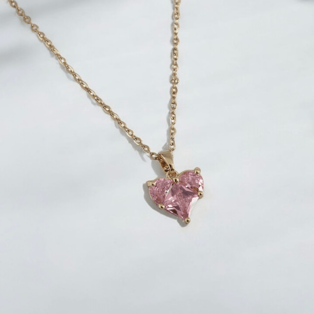 Heart Of Glass  Pembe Zirkon Taş Detaylı Kalp Çelik Kolye