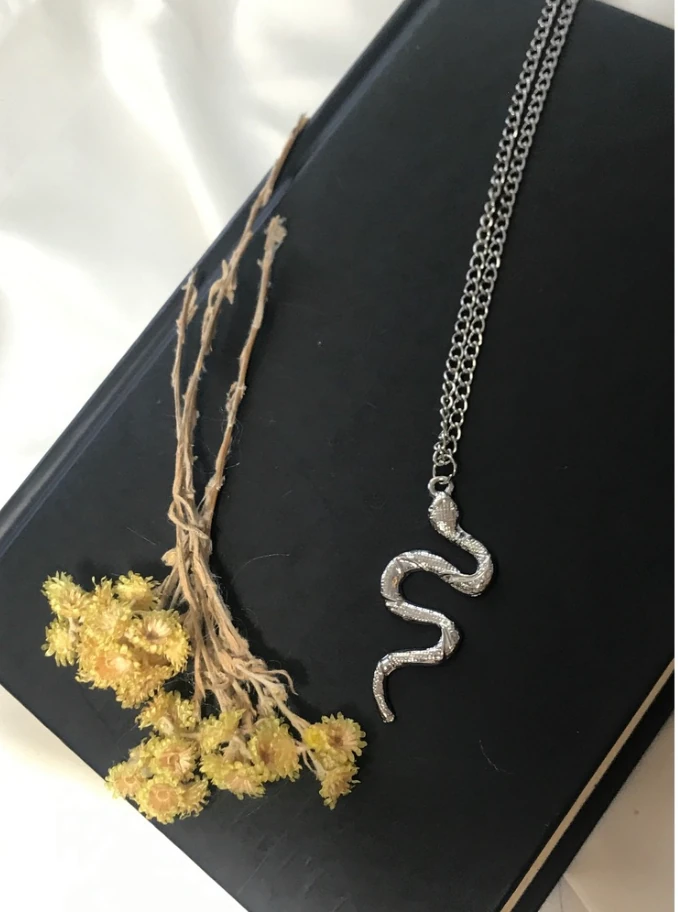 Gümüş Yılan Kolye