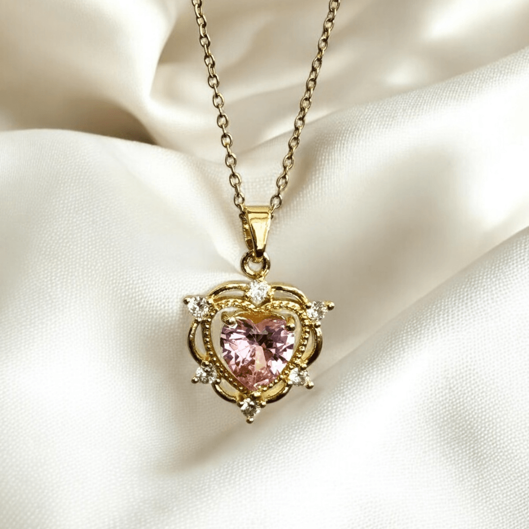 Kalp Figürlü Pembe Zirkon Taşlı Çelik Kolye