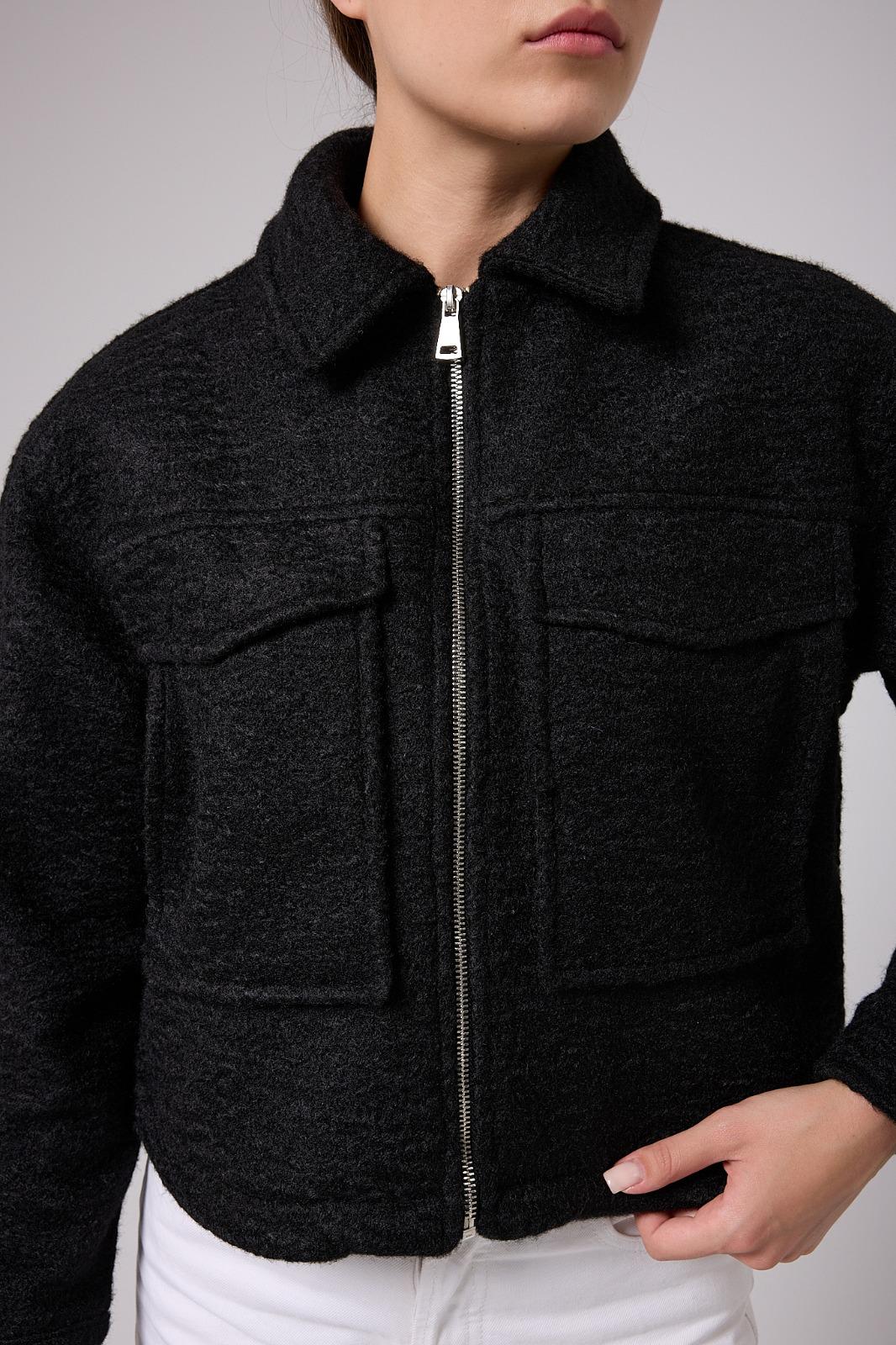 ASTARLI ÇİFT CEPLİ KAŞE CEKET