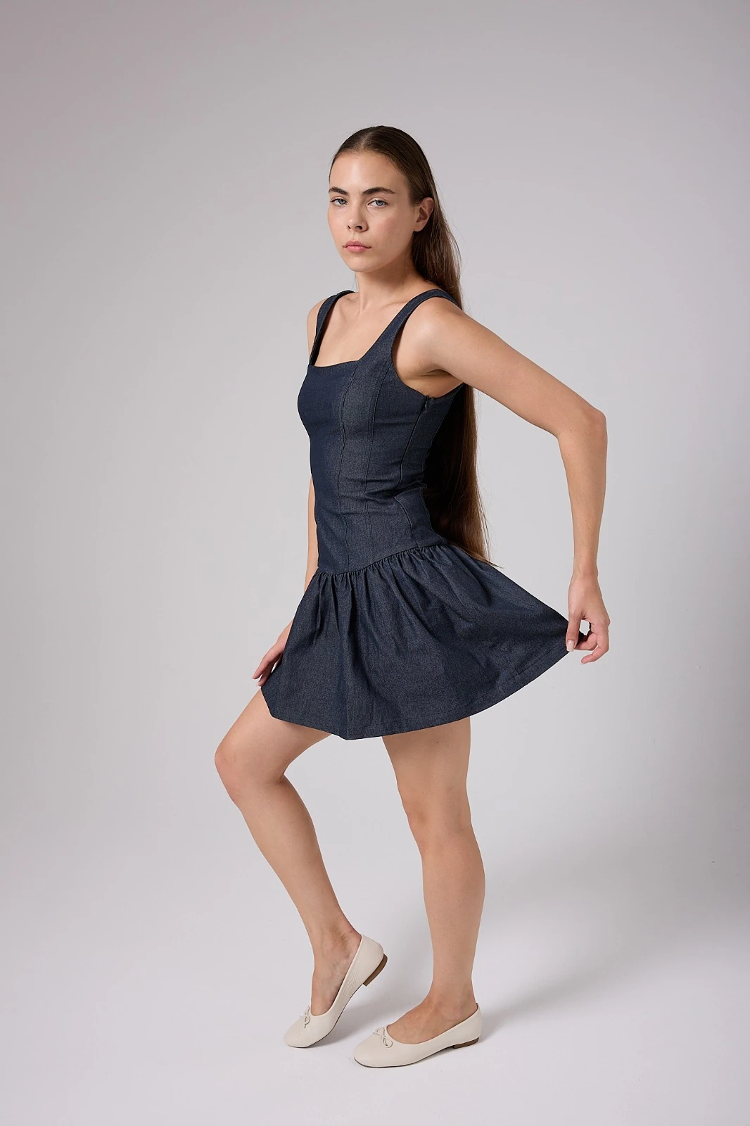 ASKILI LİKRALI ÇOK RAHAT ELBİSE