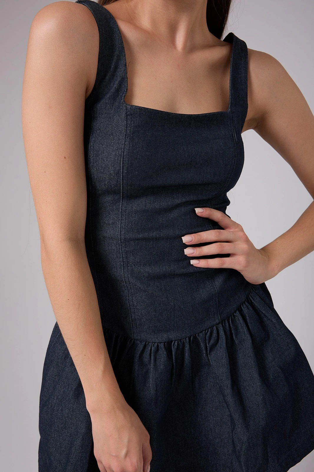 ASKILI LİKRALI ÇOK RAHAT ELBİSE