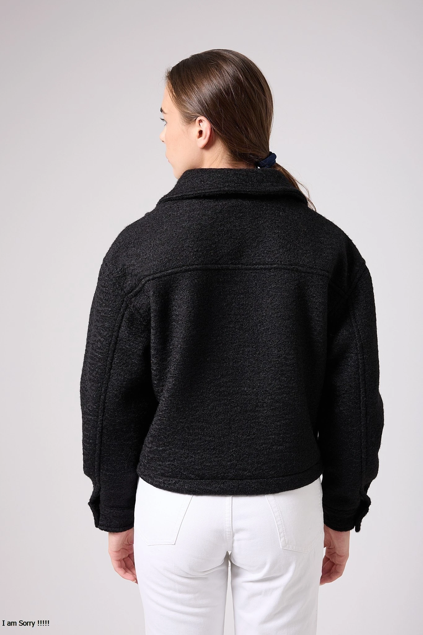 ASTARLI ÇİFT CEPLİ KAŞE CEKET