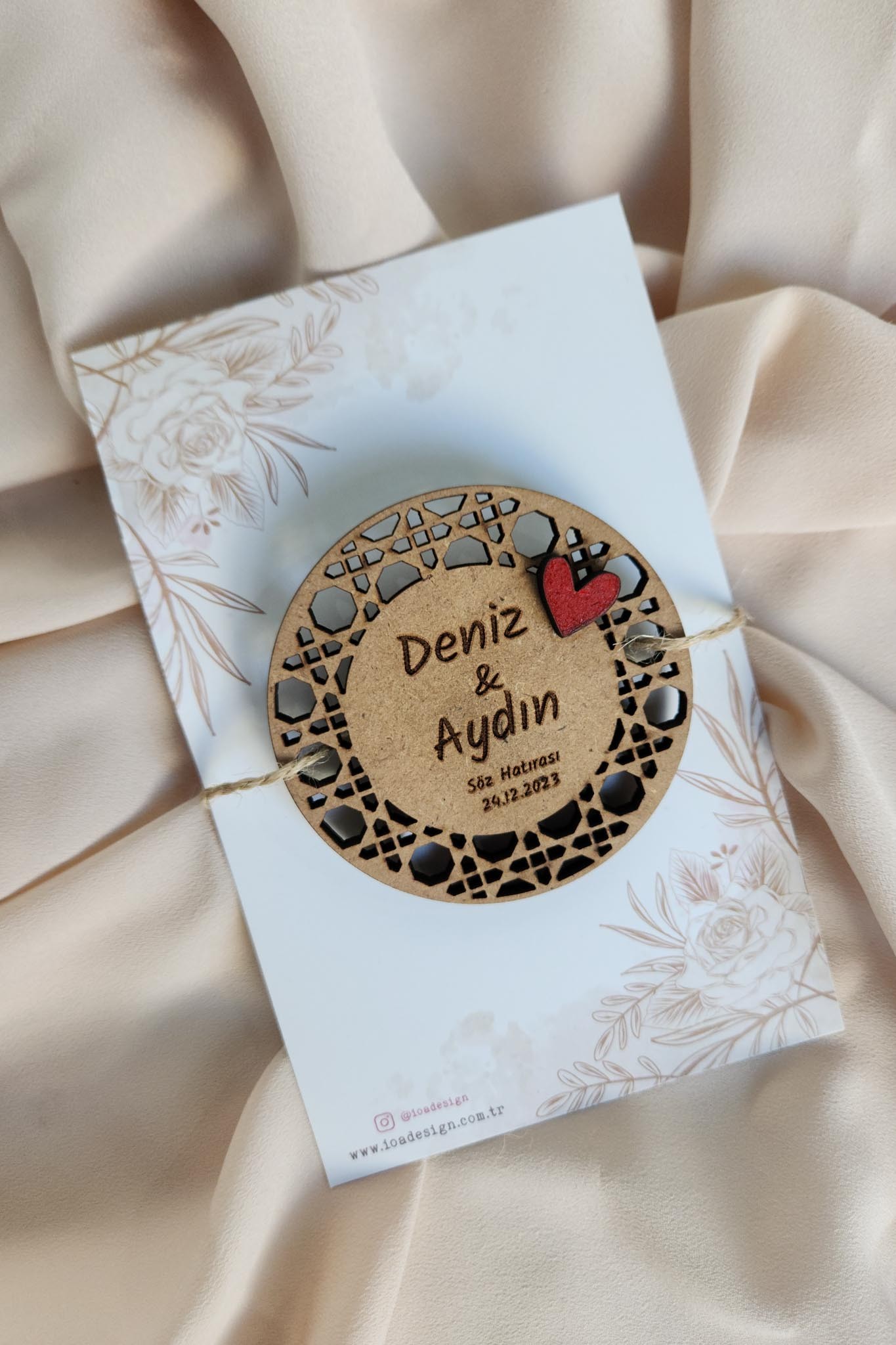Ahşap Nişan-Düğün Hediyelik Magnet - Model 01 (20'li Set)