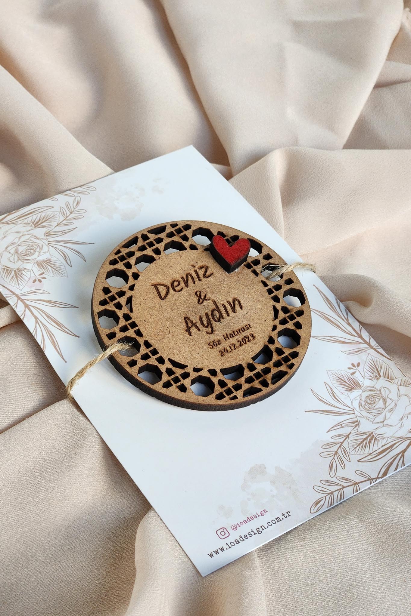 Ahşap Nişan-Düğün Hediyelik Magnet - Model 01 (20'li Set)