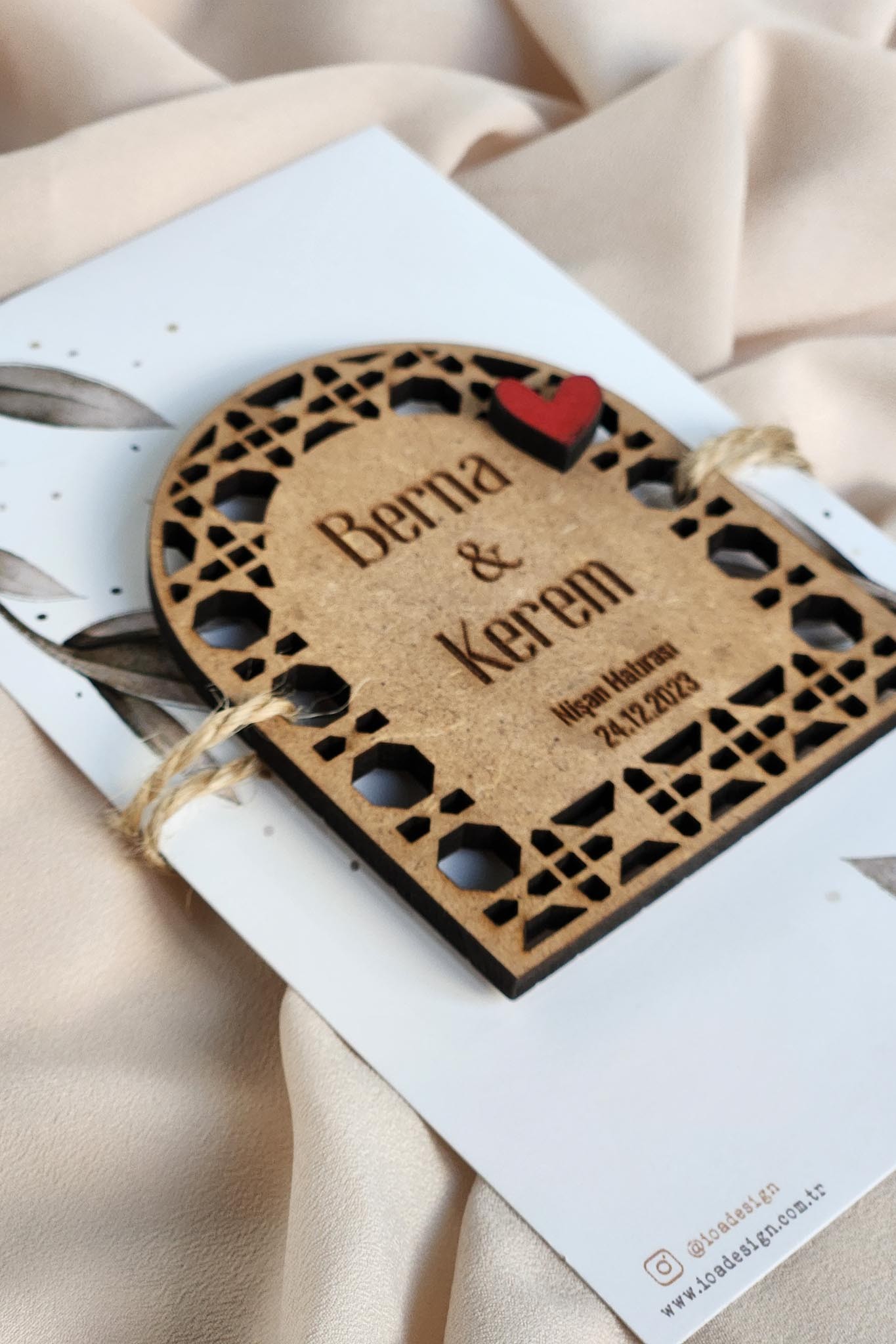 Ahşap Nişan-Düğün Hediyelik Magnet - Model 02 (20'li Set)