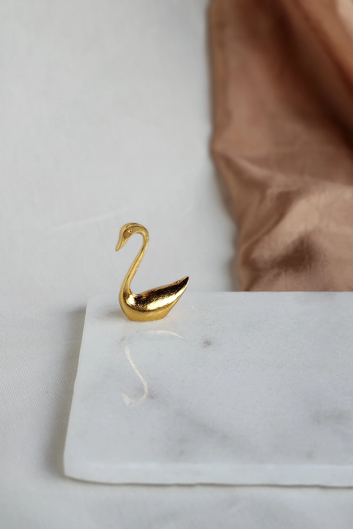 ECE Mermer Tepsi  - Kuğu Figürlü Altın / Gümüş / Rose