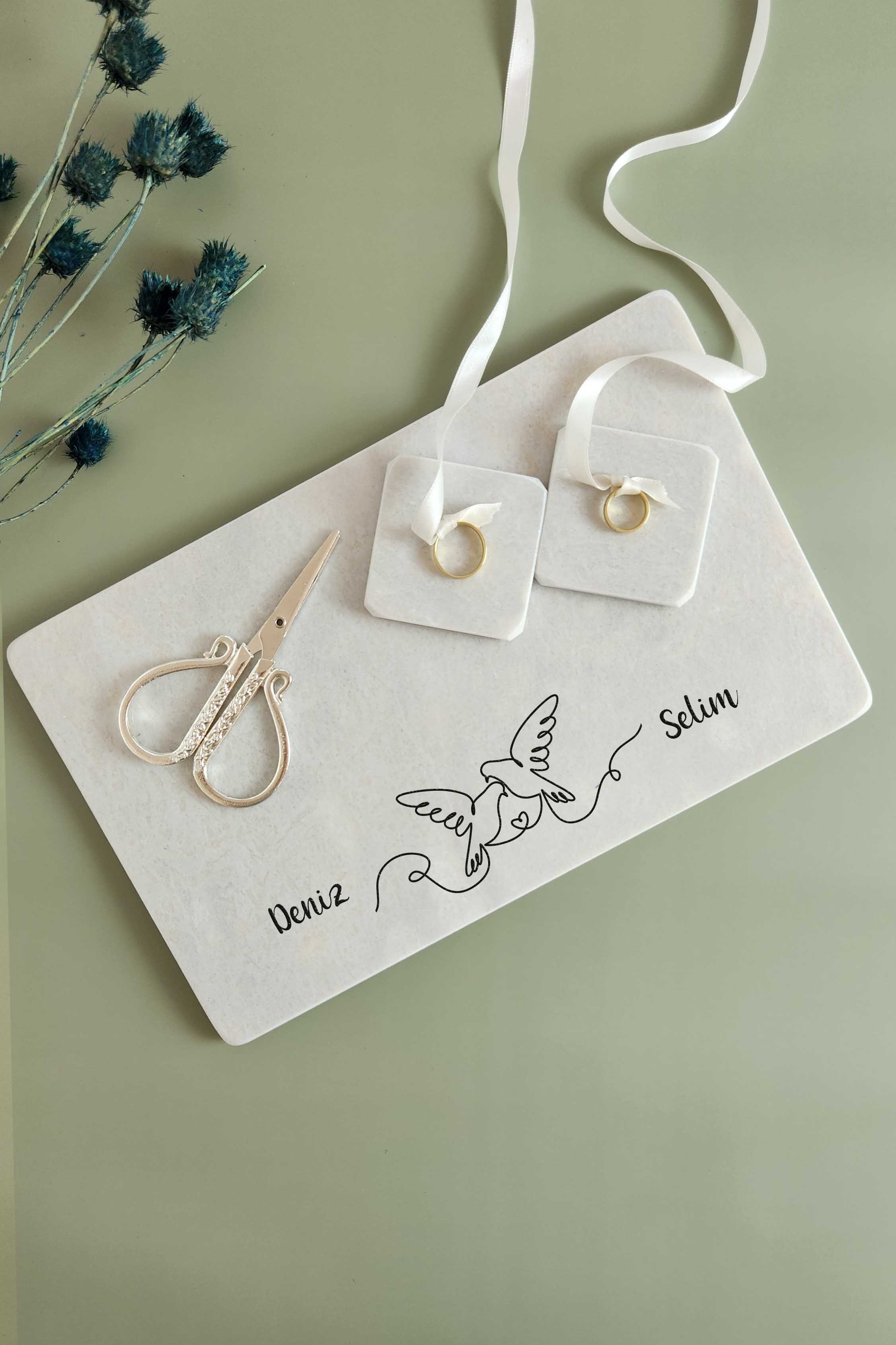 Sevgili Kuşlar - Gerçek İnce Mermer Söz/Nişan Tepsisi (32X20 CM) + Makas + 2 Adet Yüzüklük - Gümüş