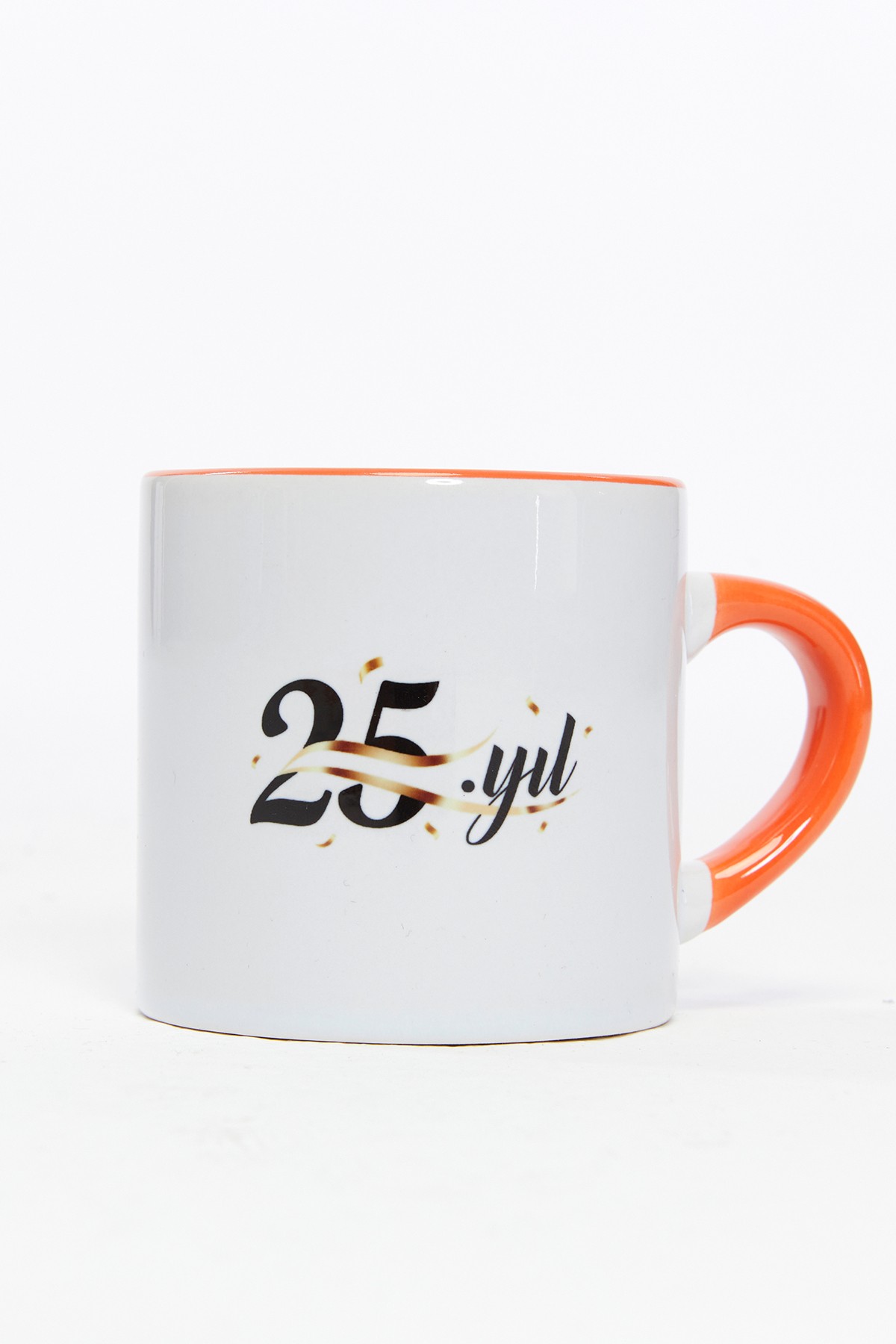 AKA KOLEJİ 25. YILA ÖZEL KUPA
