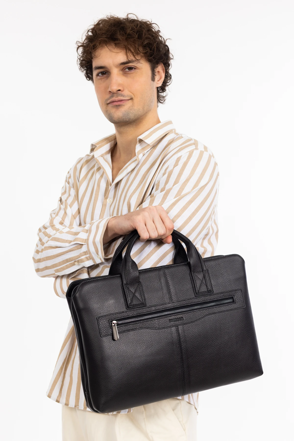 Mussen Grandora %100 Hakiki Deri 15.6 inç Laptop Evrak Çantası – 3 Bölmeli, Havuz Fermuarlı - Grandora Siyah Naturel