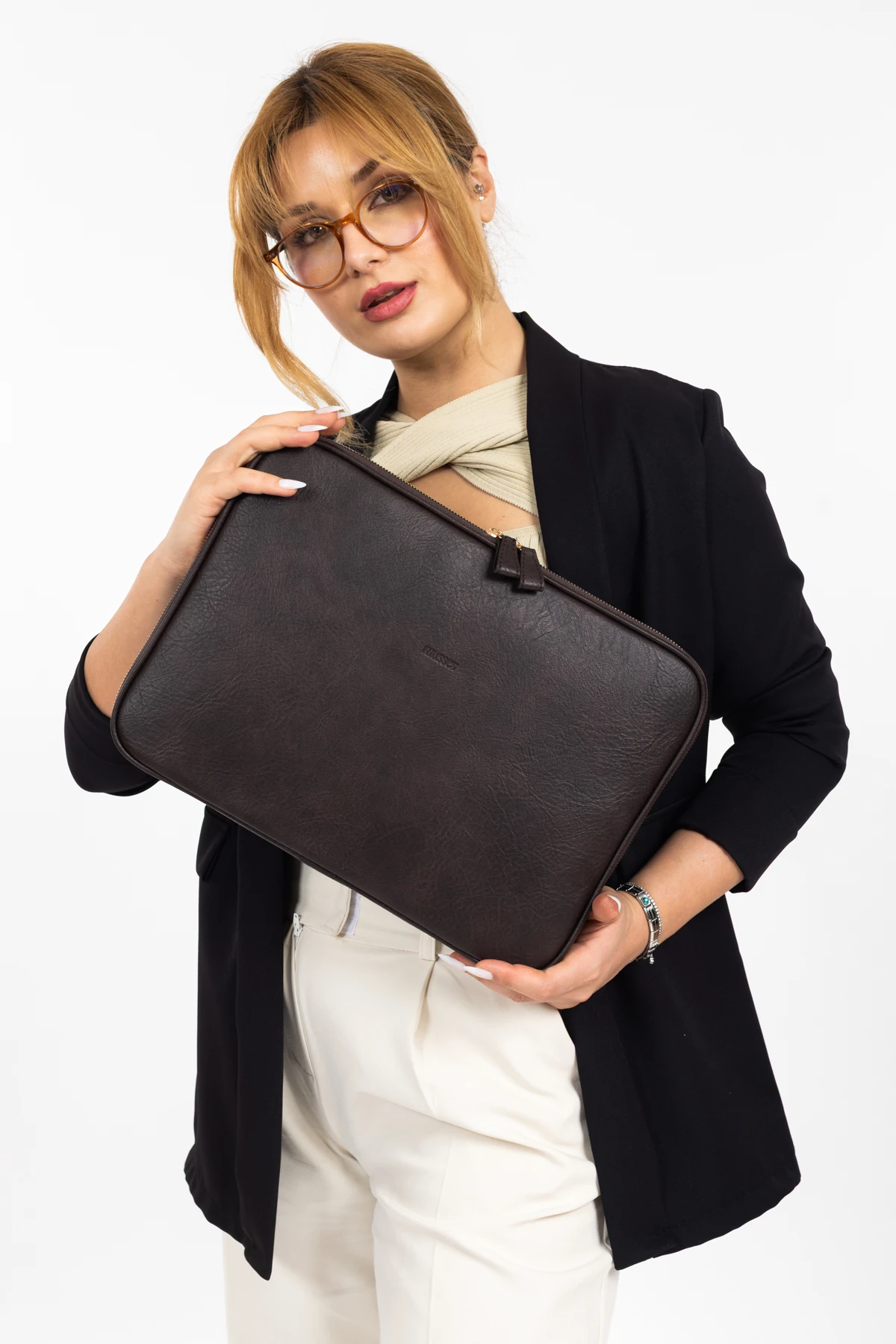 Mussen Laptop & Evrak Kılıfı Macbook Air Pro 13 - 14 inç - Kahve